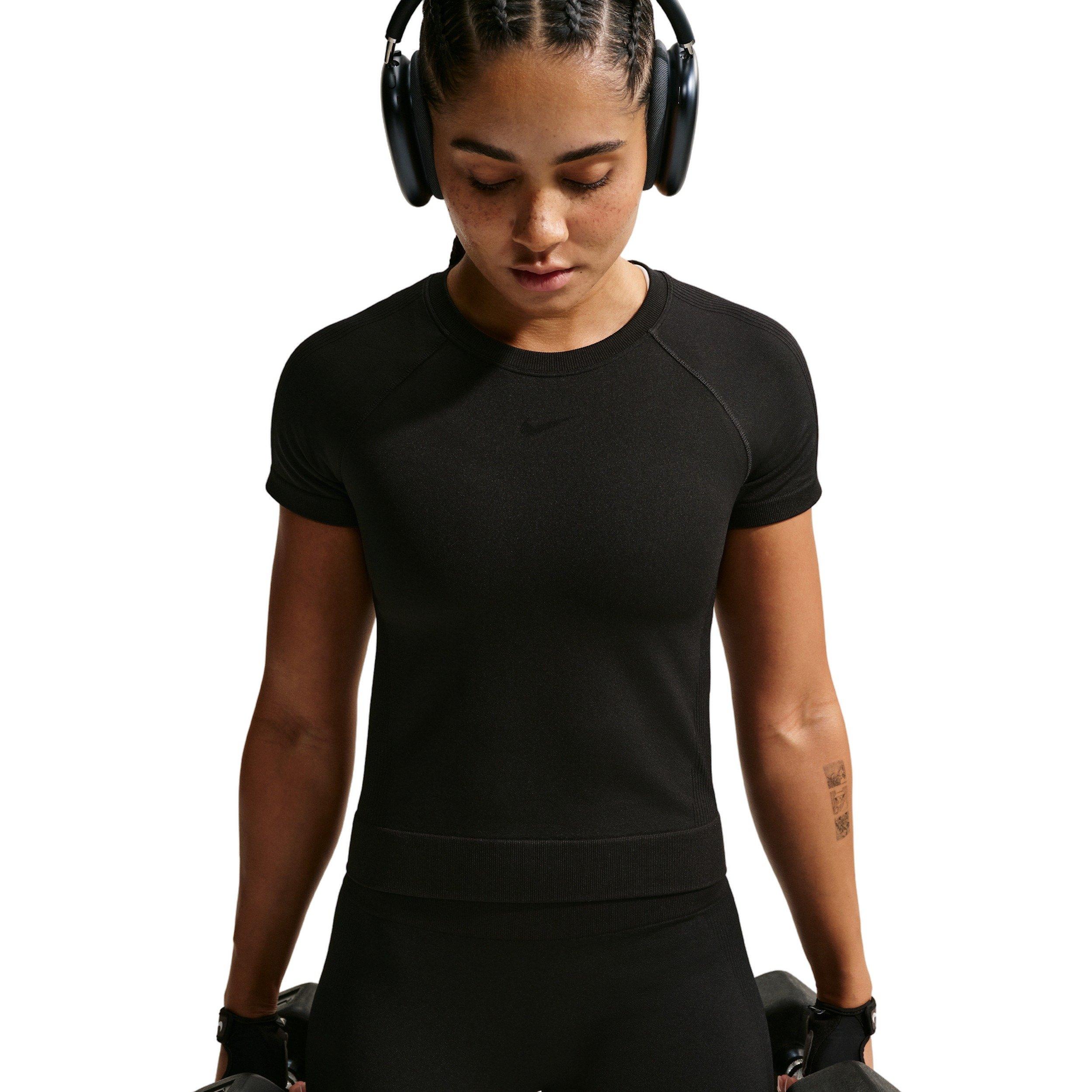 Nike Women's Pro Seamless Short-Sleeve Dri-FIT T-Shirt - BLACK Thumbnail View 3