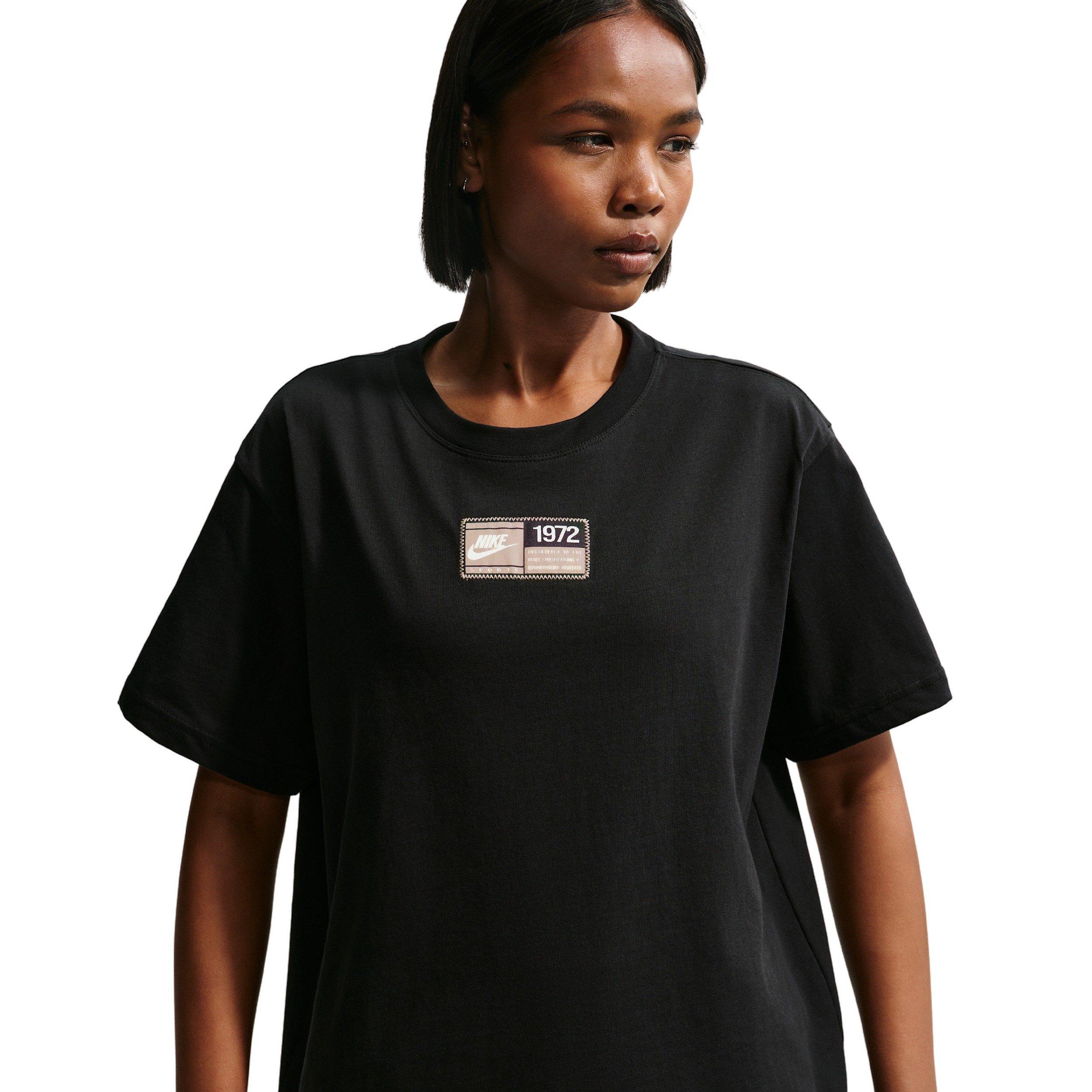 Nike Women's Sportswear Classic Oversized ST5 T-Shirt - BLACK Thumbnail View 3