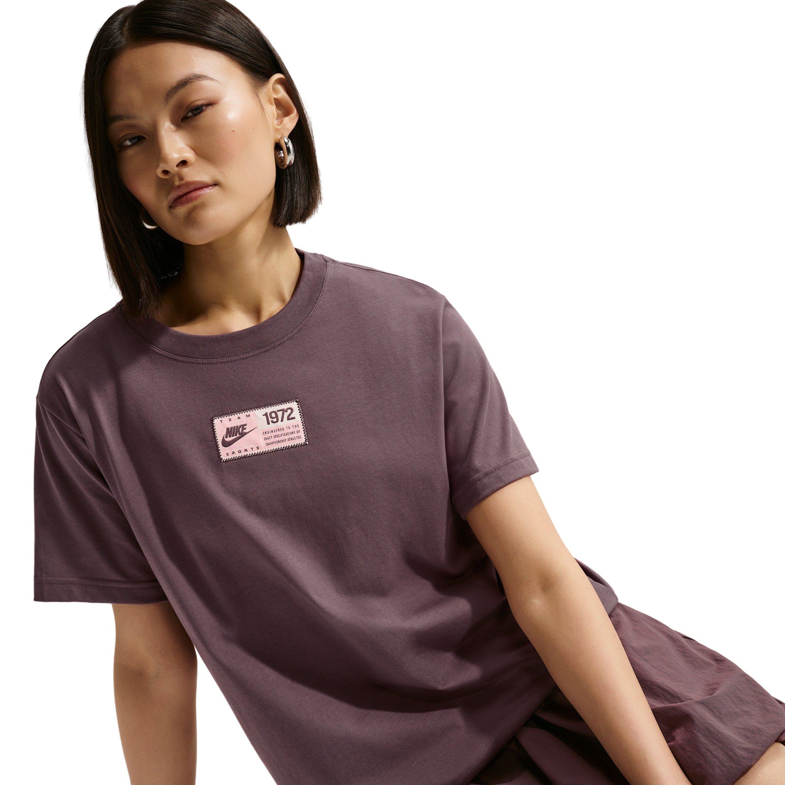 Nike Women's Sportswear Classic Oversized ST5 T-Shirt - TATTOO PURPLE Thumbnail View 3