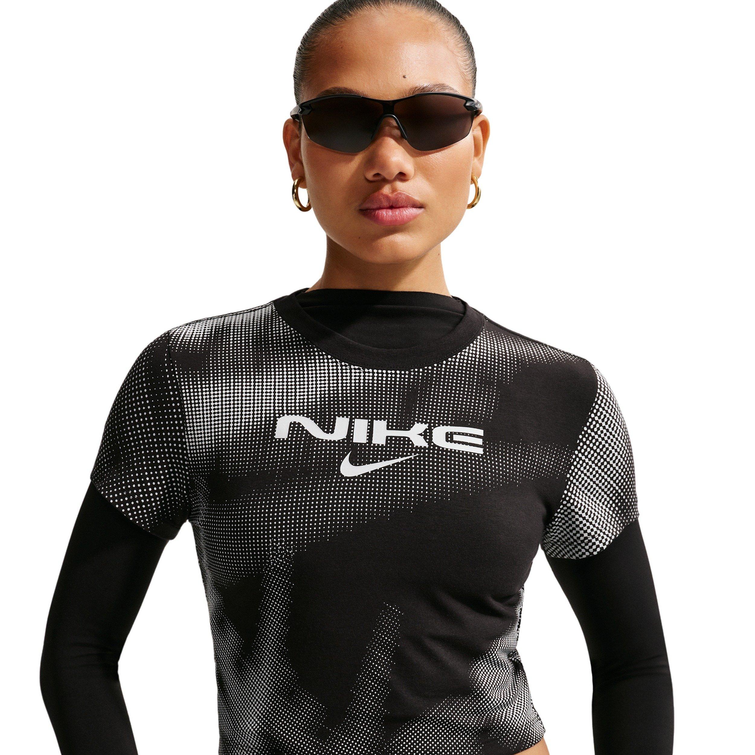 Nike Women's Sportswear Chill Knit Slim Cropped T-Shirt - BLACK Thumbnail View 1