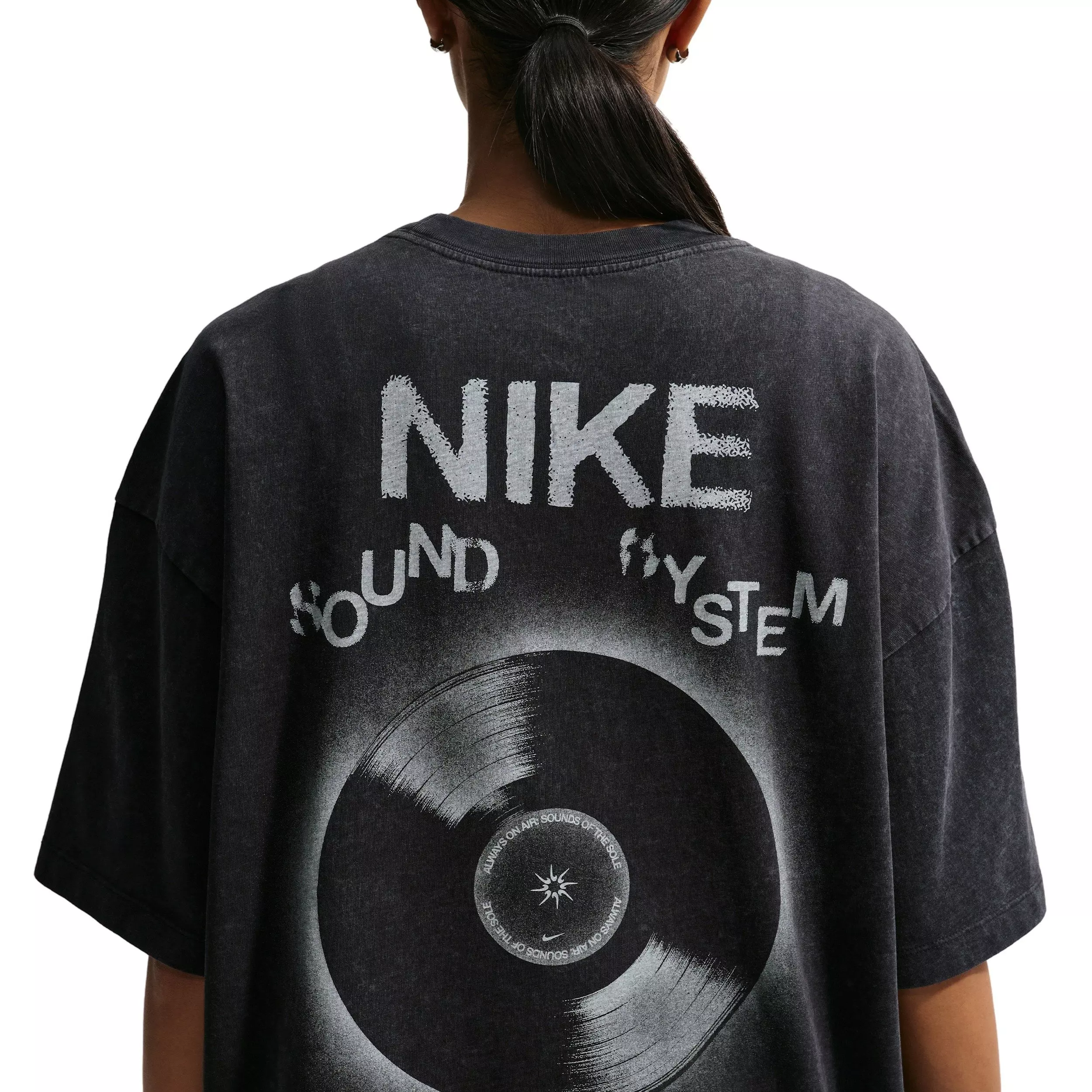 Nike Women's Sportswear Classic Oversized T-Shirt - BLACK