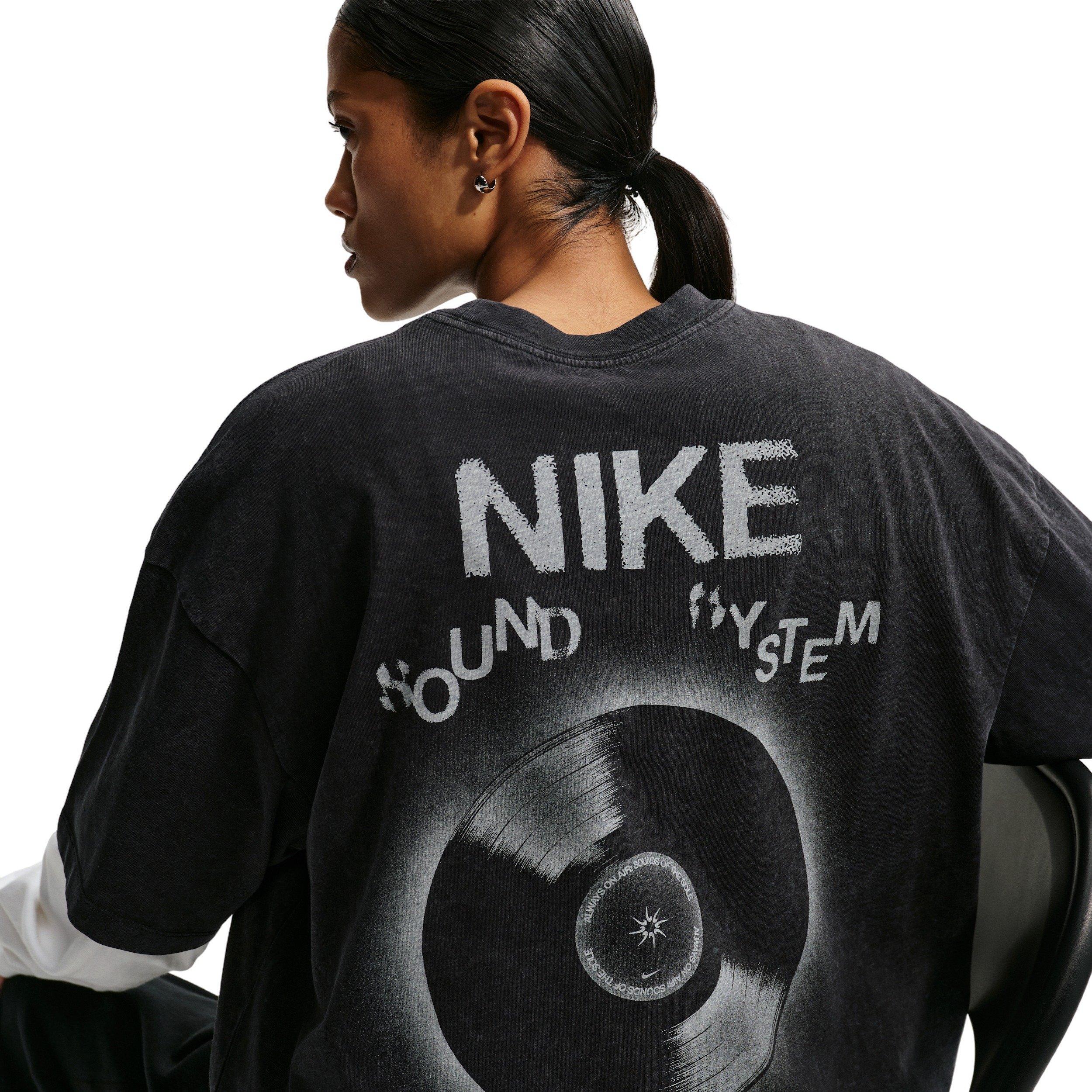 Nike Women's Sportswear Classic Oversized T-Shirt - BLACK Thumbnail View 3