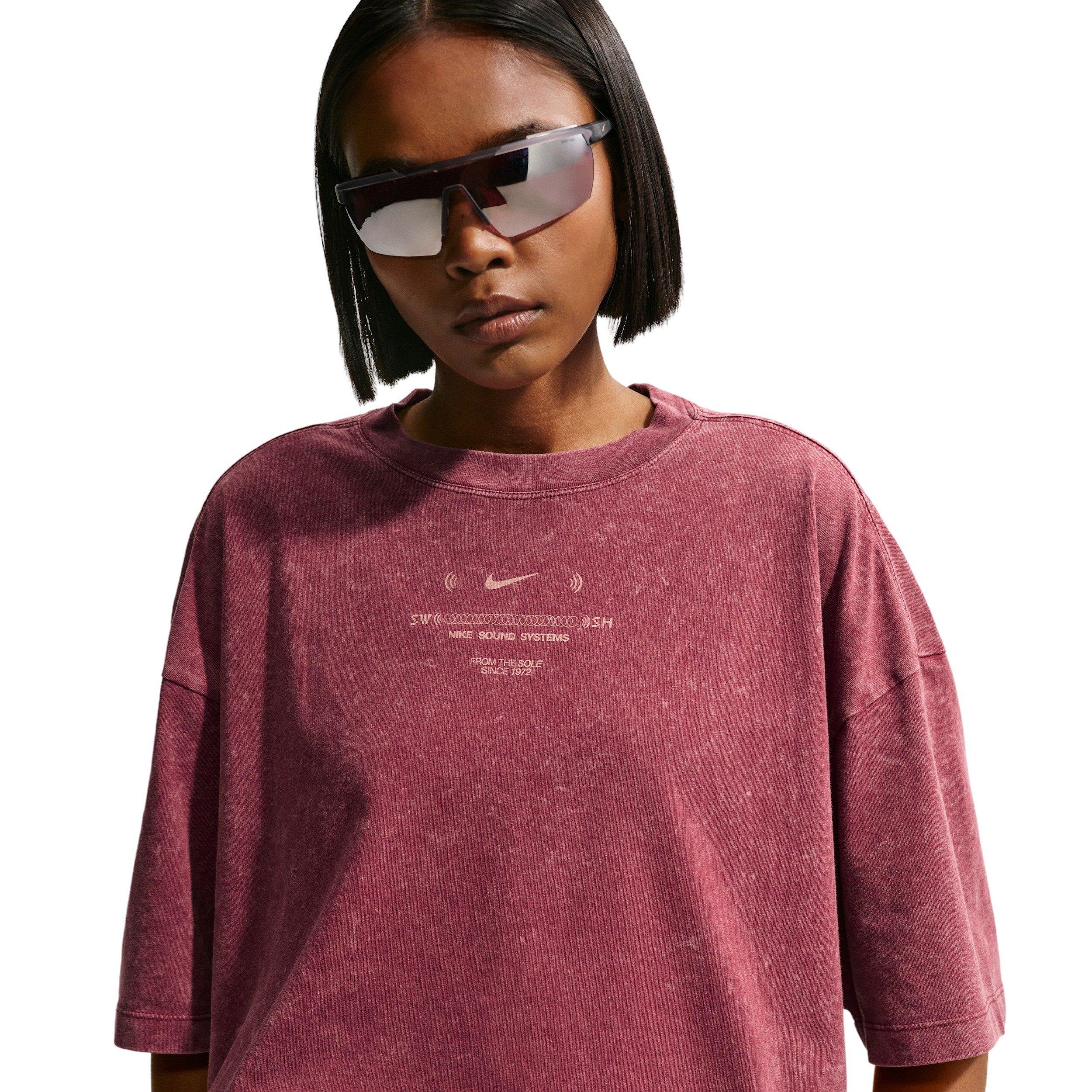 Nike Women's Sportswear Classic Oversized T-Shirt - RED Thumbnail View 1