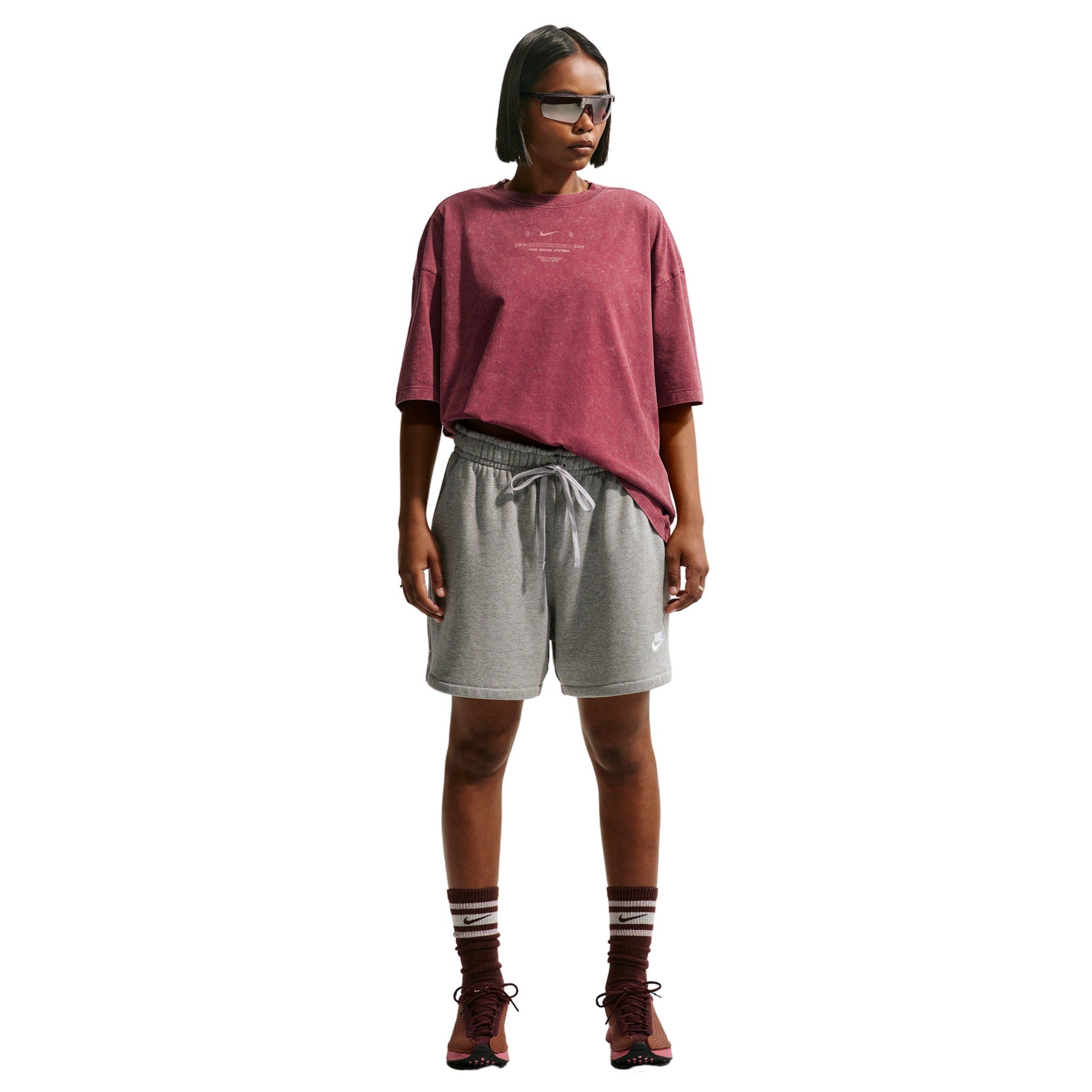 Nike Women's Sportswear Classic Oversized T-Shirt - RED Thumbnail View 4