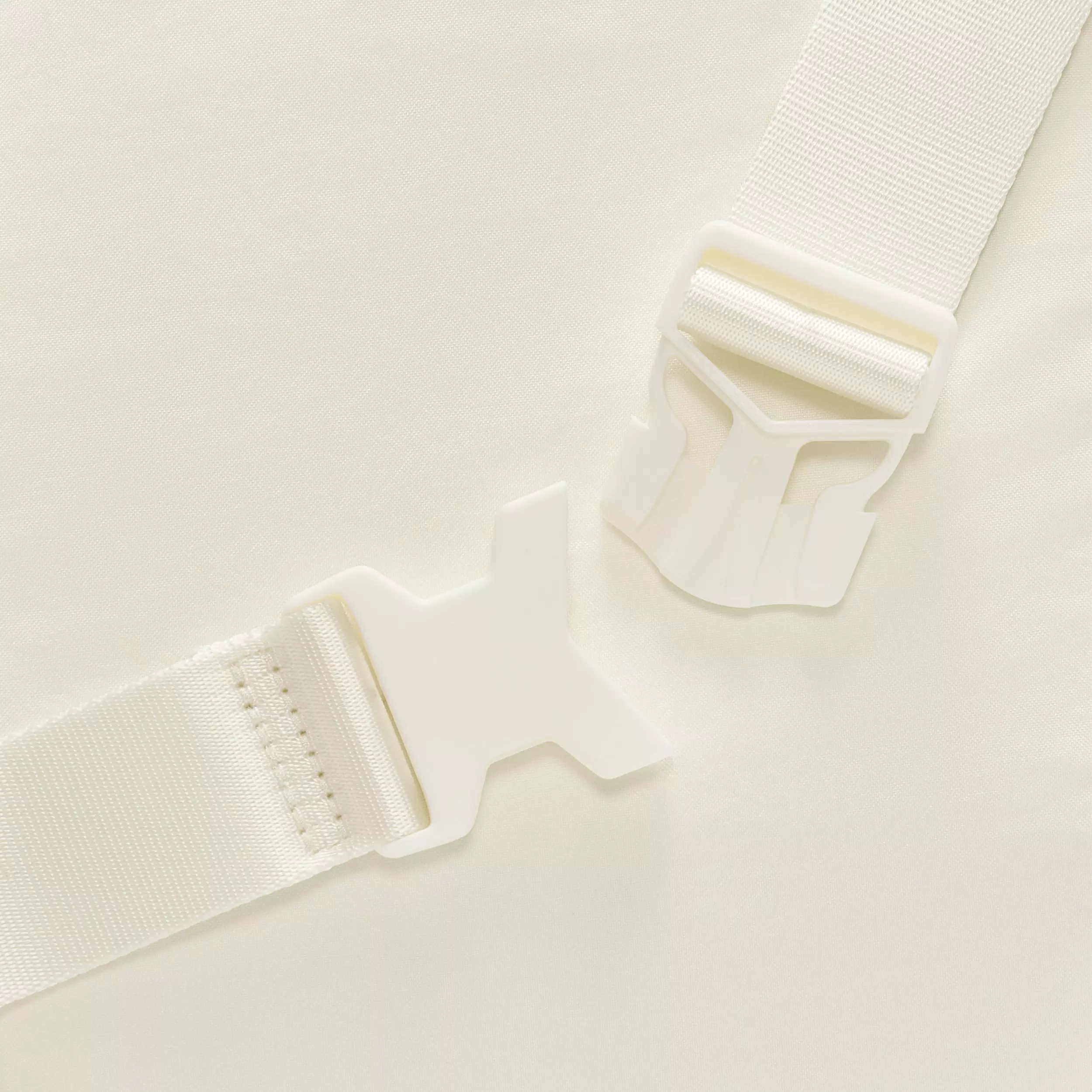 Nike Aura Crossbody Bag - Sail/Sail/Light Transparent Gold - SAIL/SAIL/LT GOLD