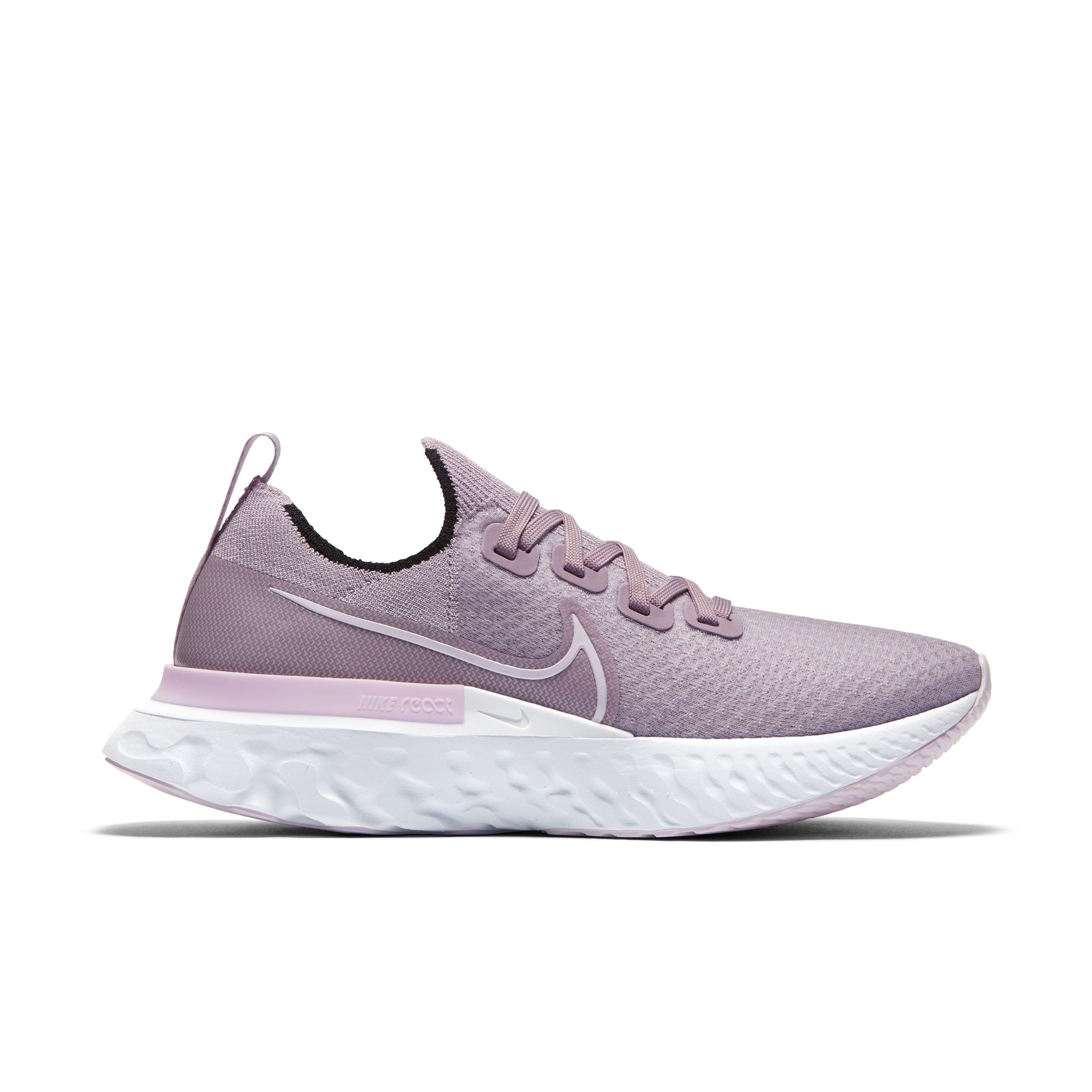 women's purple nike shoes