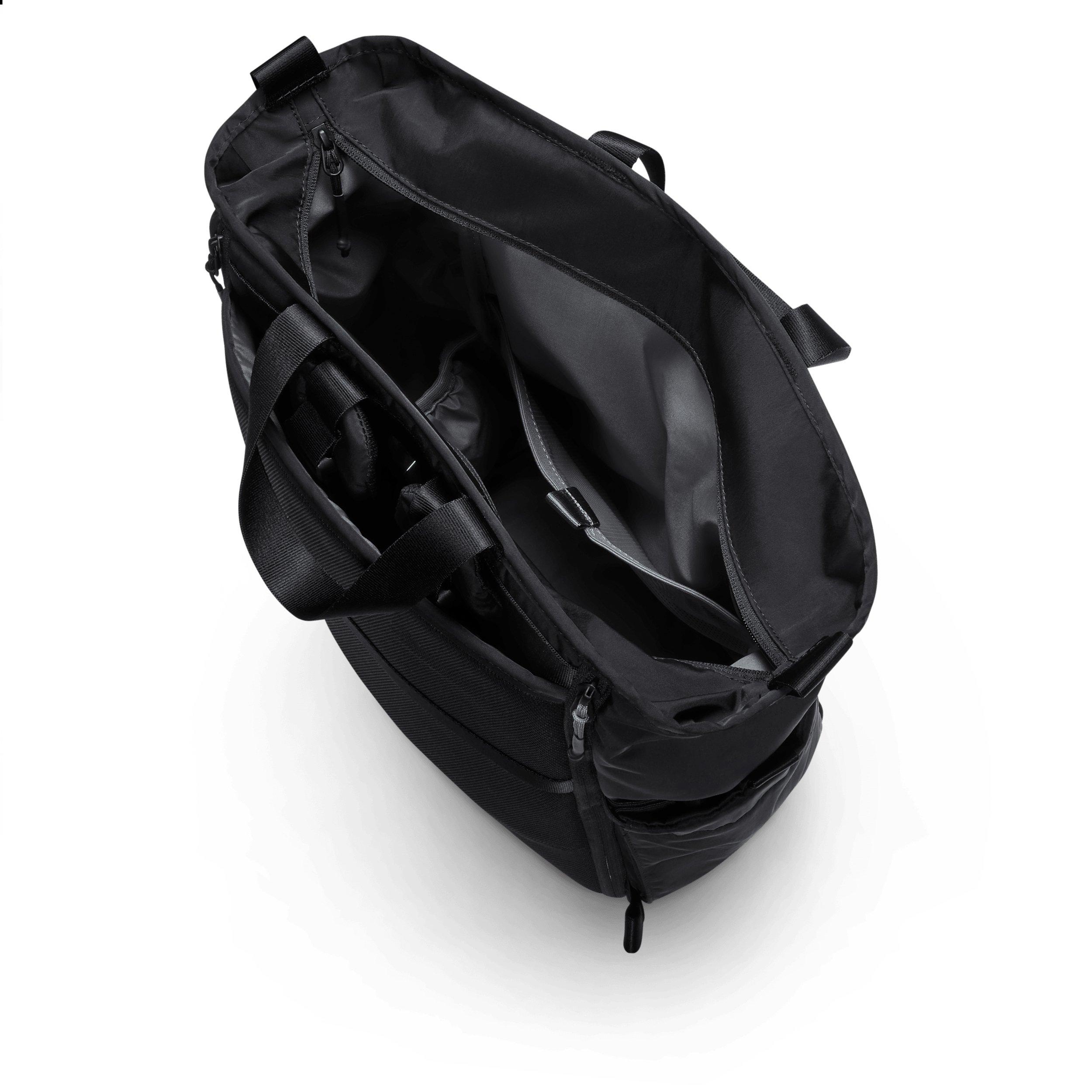 Nike (M) Convertible Diaper Bag 2.0 - Black/Black/Anthracite - BLACK/BLACK/ANTHRACITE Thumbnail View 5