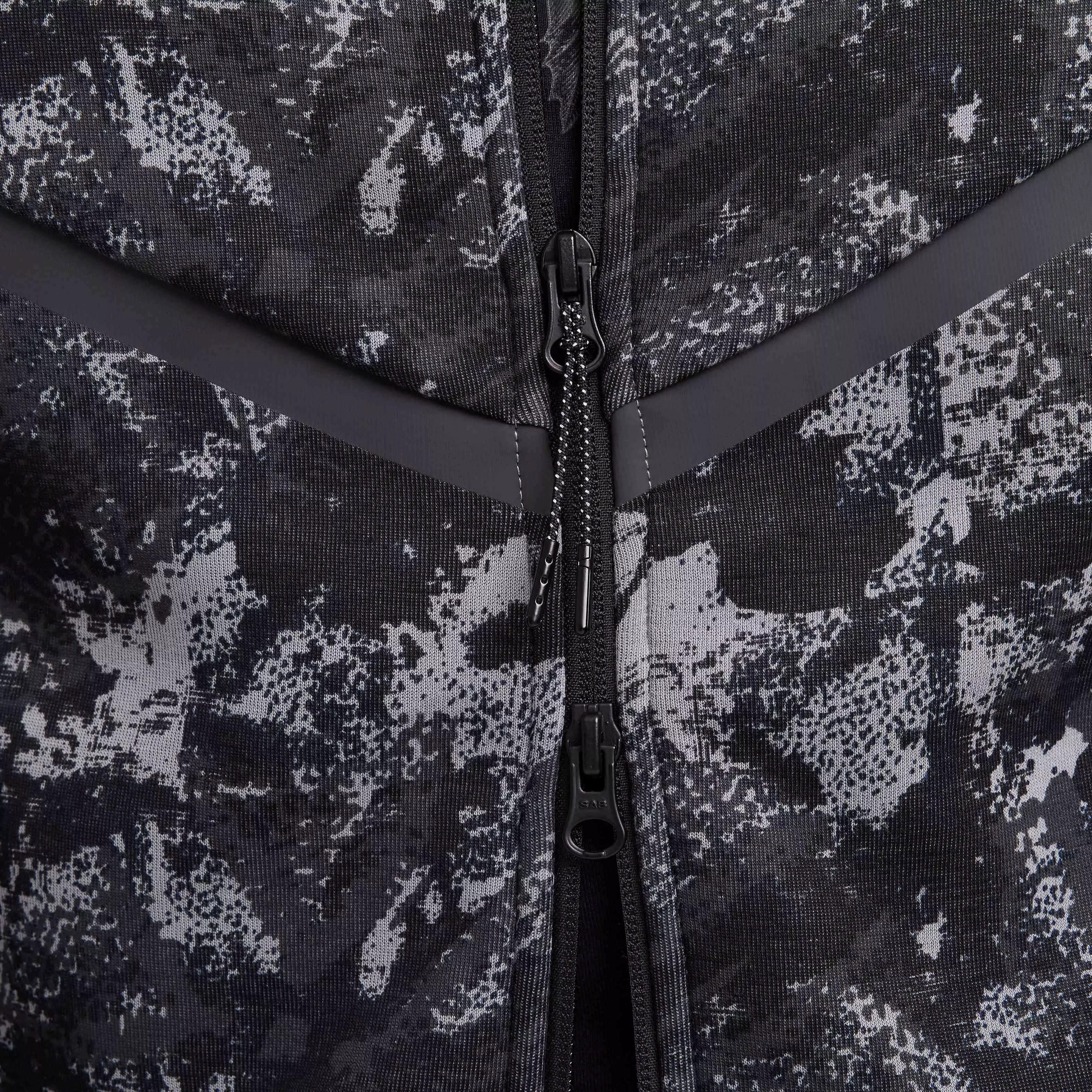 Nike Men's Tech Fleece Windrunner Full-Zip Gel Camo Jacket - GREY
