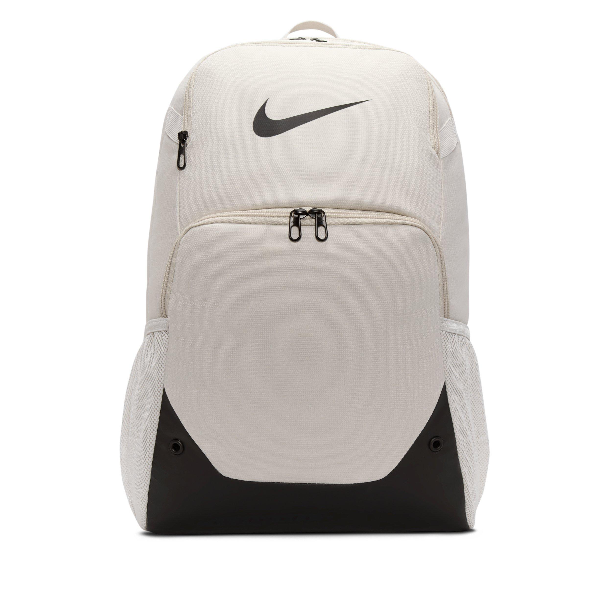NIKE バックパック　白　リュック Nike Brasilia Extra Large Backpack - Light Bone/Black/Black