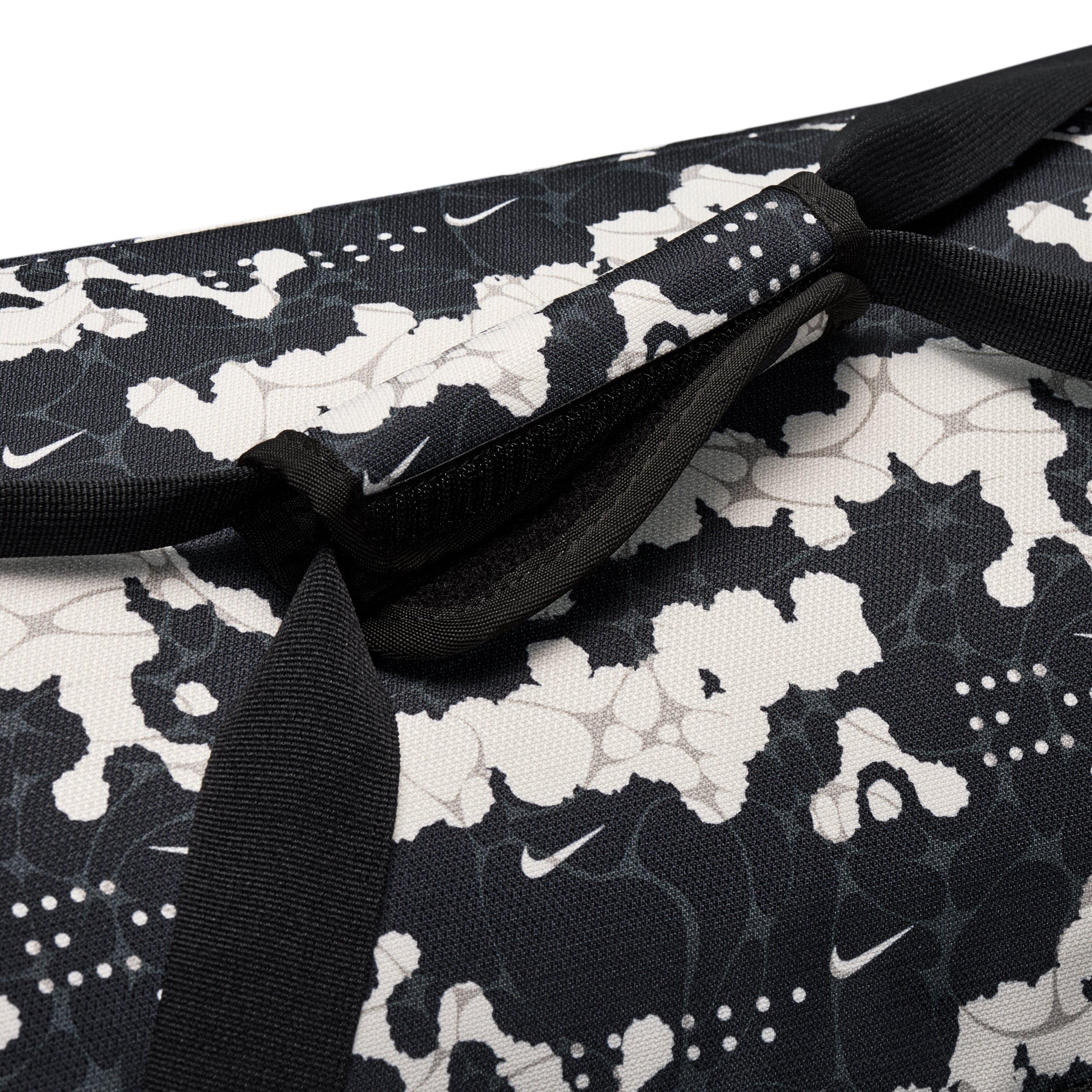 Nike Brasilia Medium All Over Print Training Duffel Bag - Chalk/Black/White - CHALK/BLACK/WHITE Thumbnail View 9