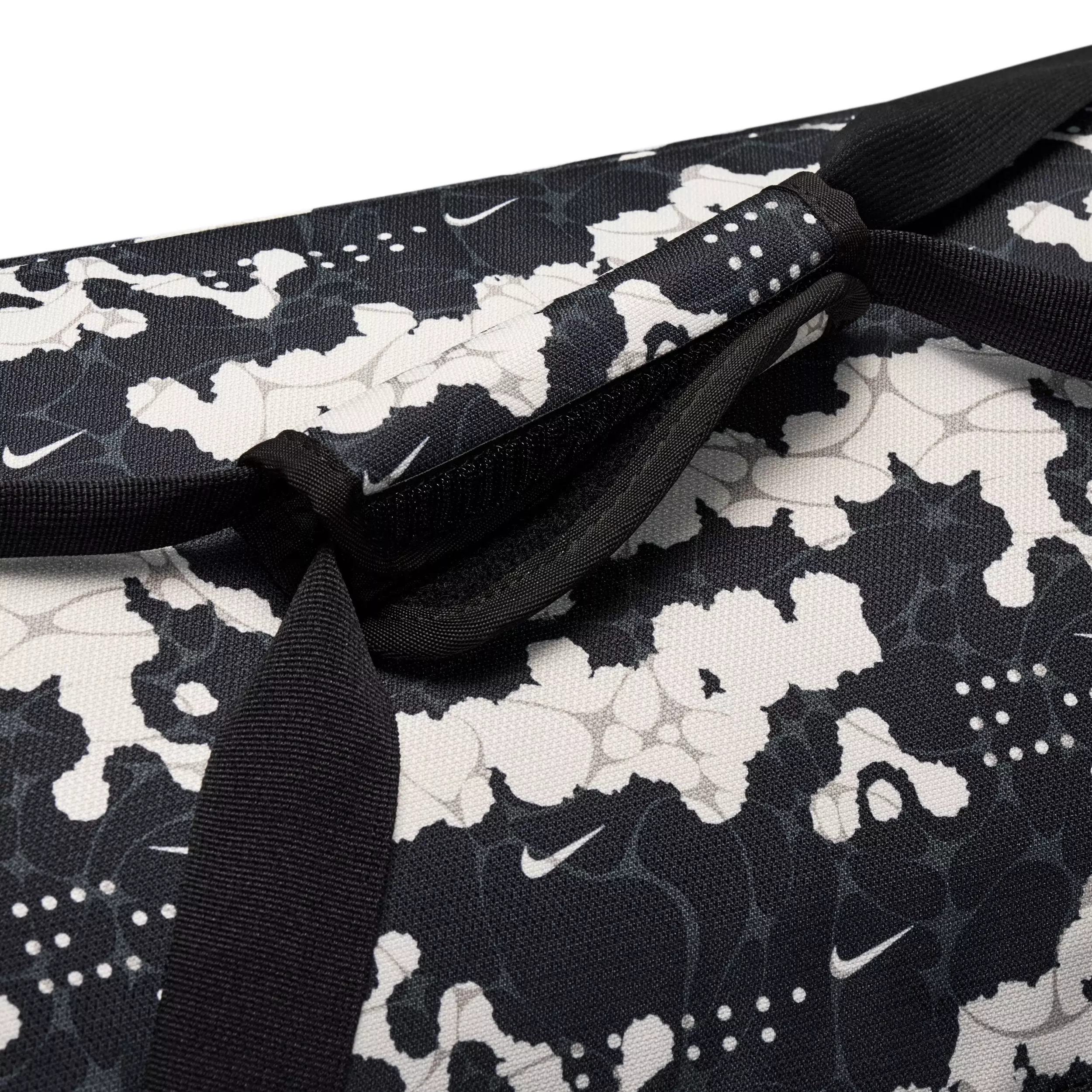 Nike Brasilia Medium All Over Print Training Duffel Bag - Chalk/Black/White - CHALK/BLACK/WHITE