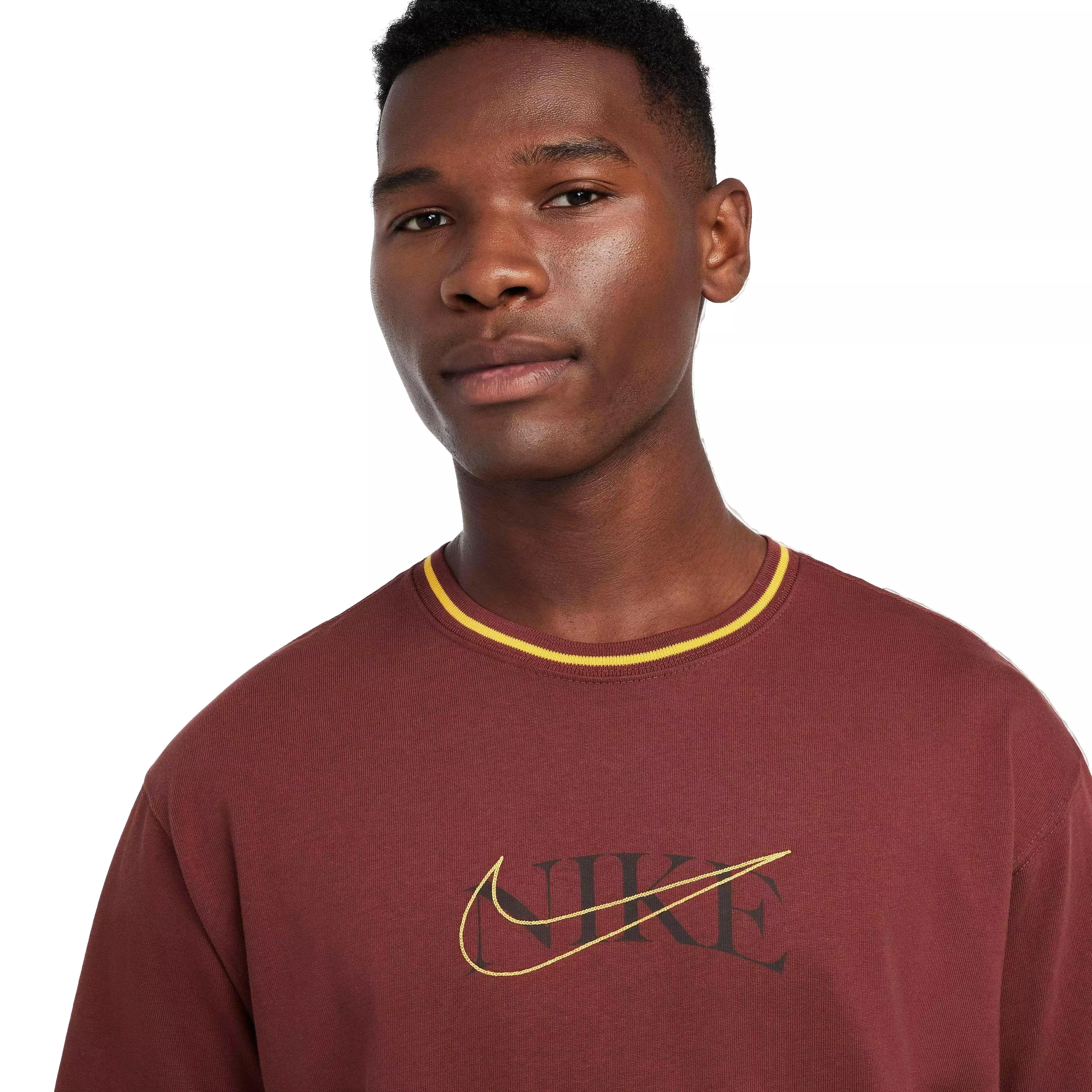 Nike Men's Sportswear Max90 Tee - DK RED