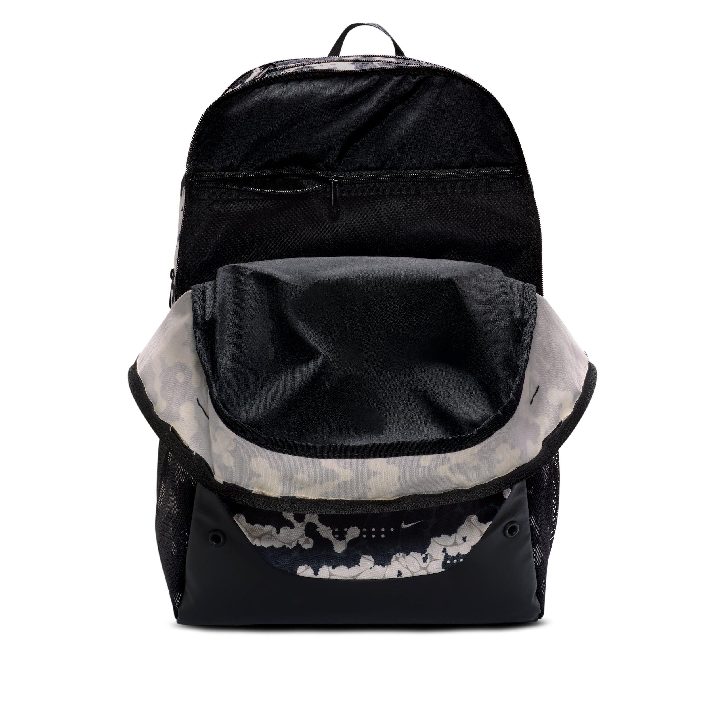 Nike Brasilia Extra Large All Over Print Backpack - Chalk/Black/White - CHALK/BLACK/WHITE Thumbnail View 4