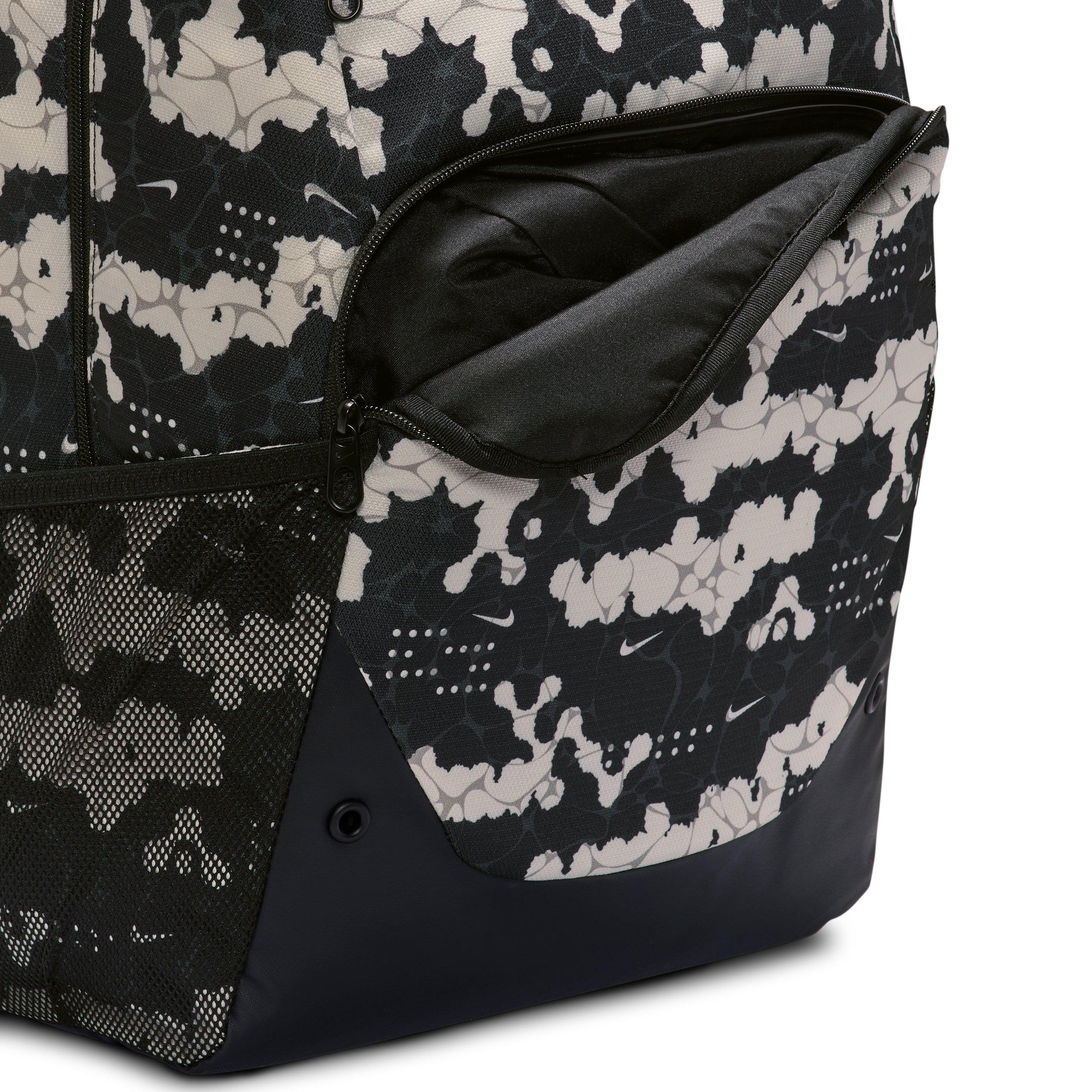 Nike Brasilia Extra Large All Over Print Backpack - Chalk/Black/White - CHALK/BLACK/WHITE Thumbnail View 8