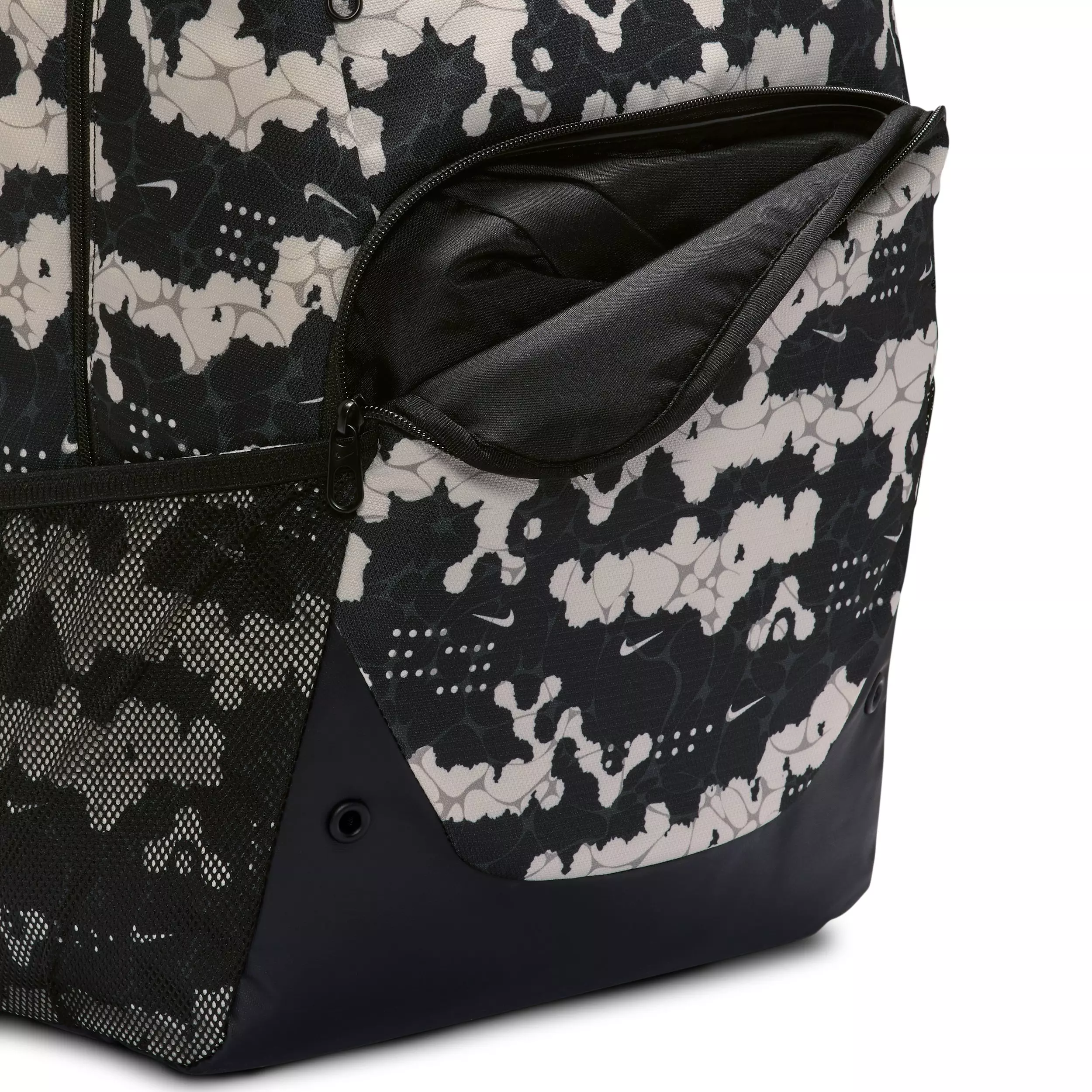 Nike Brasilia Extra Large All Over Print Backpack - Chalk/Black/White - CHALK/BLACK/WHITE