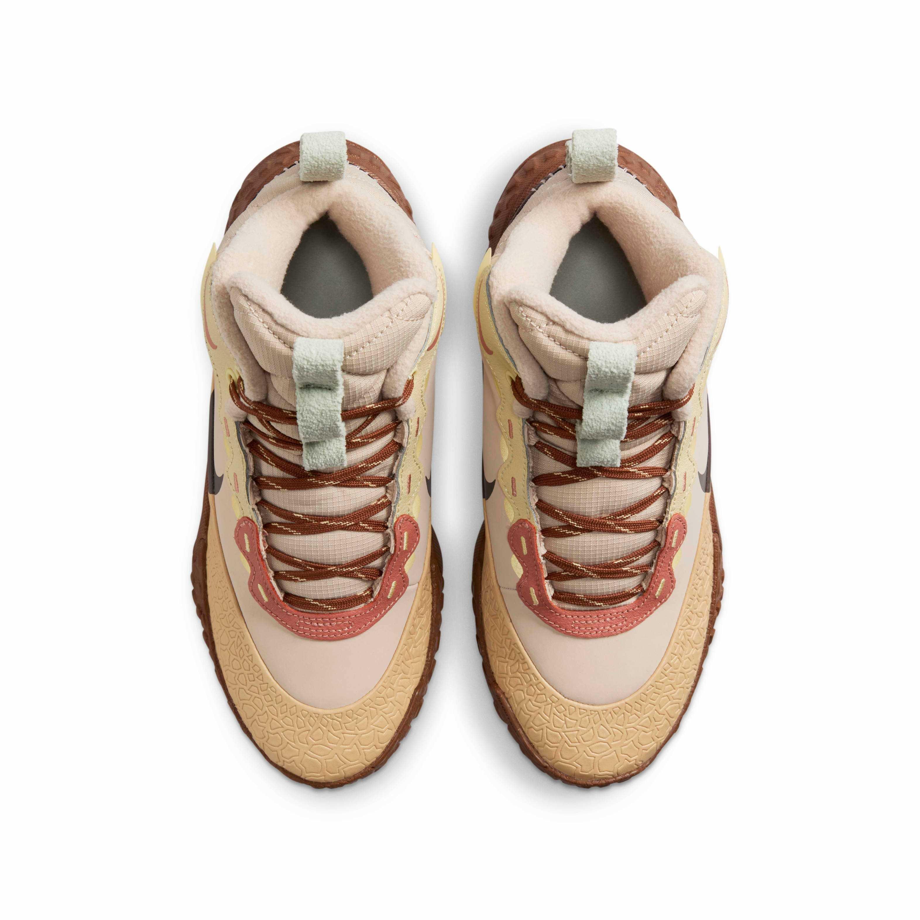 Nike Terrascout Grade School Boys' "Sanddrift/Light British Tan/Seafoam/Baroque Brown" Boot