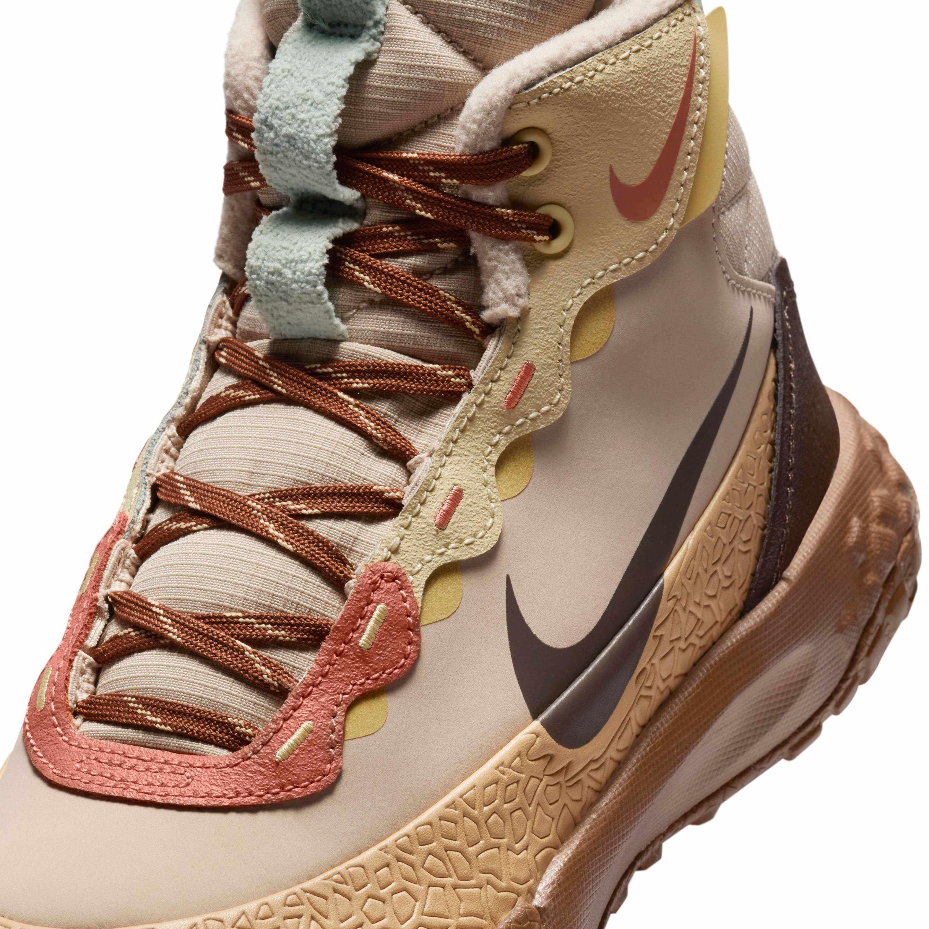 Nike Terrascout Grade School Boys' "Sanddrift/Light British Tan/Seafoam/Baroque Brown" Boot