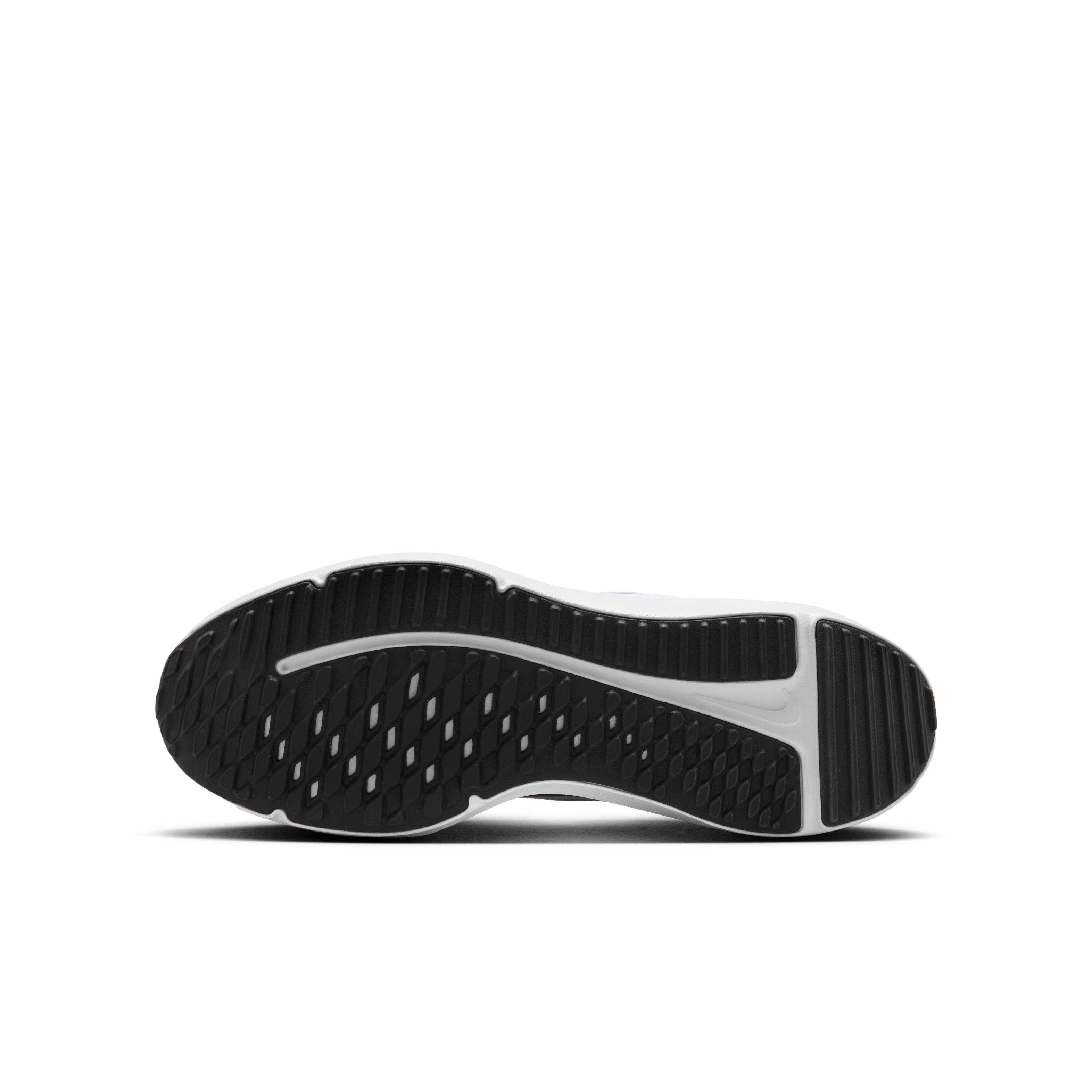 Nike Cosmic Runner Grade School Boys' "Black/Anthracite/White" Running Shoe