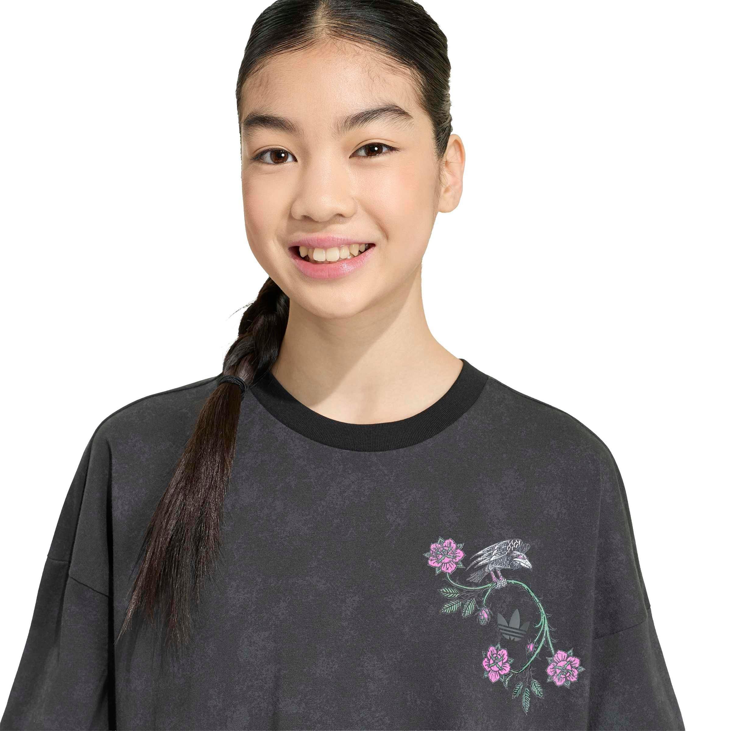 adidas Originals Big Girls' Disney Villains Oversized Washed Graphic Tee Shirt - Black - BLACK