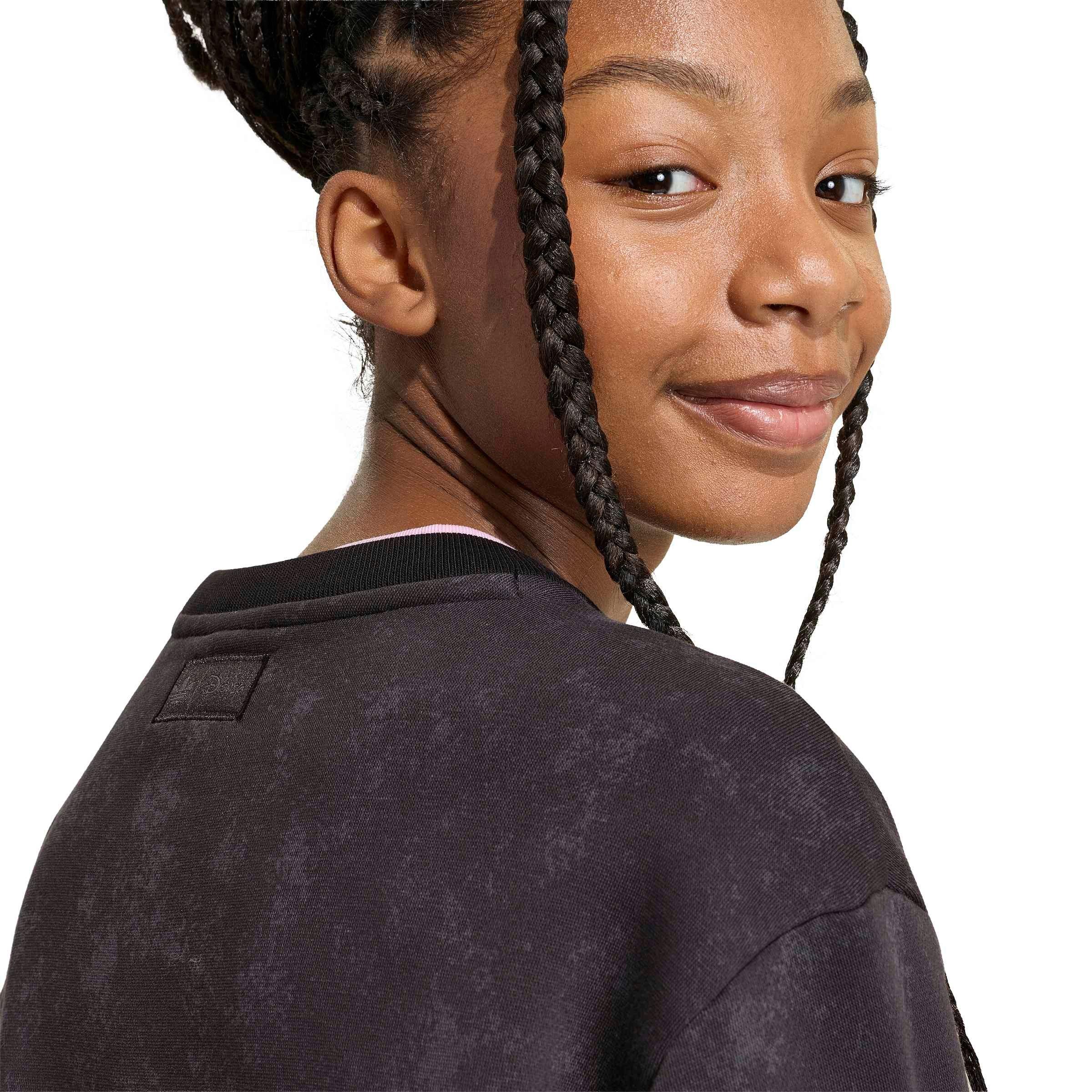 adidas Originals Big Girls' Disney Villains Loose Washed GFX Crew Sweatshirt - Black - BLACK