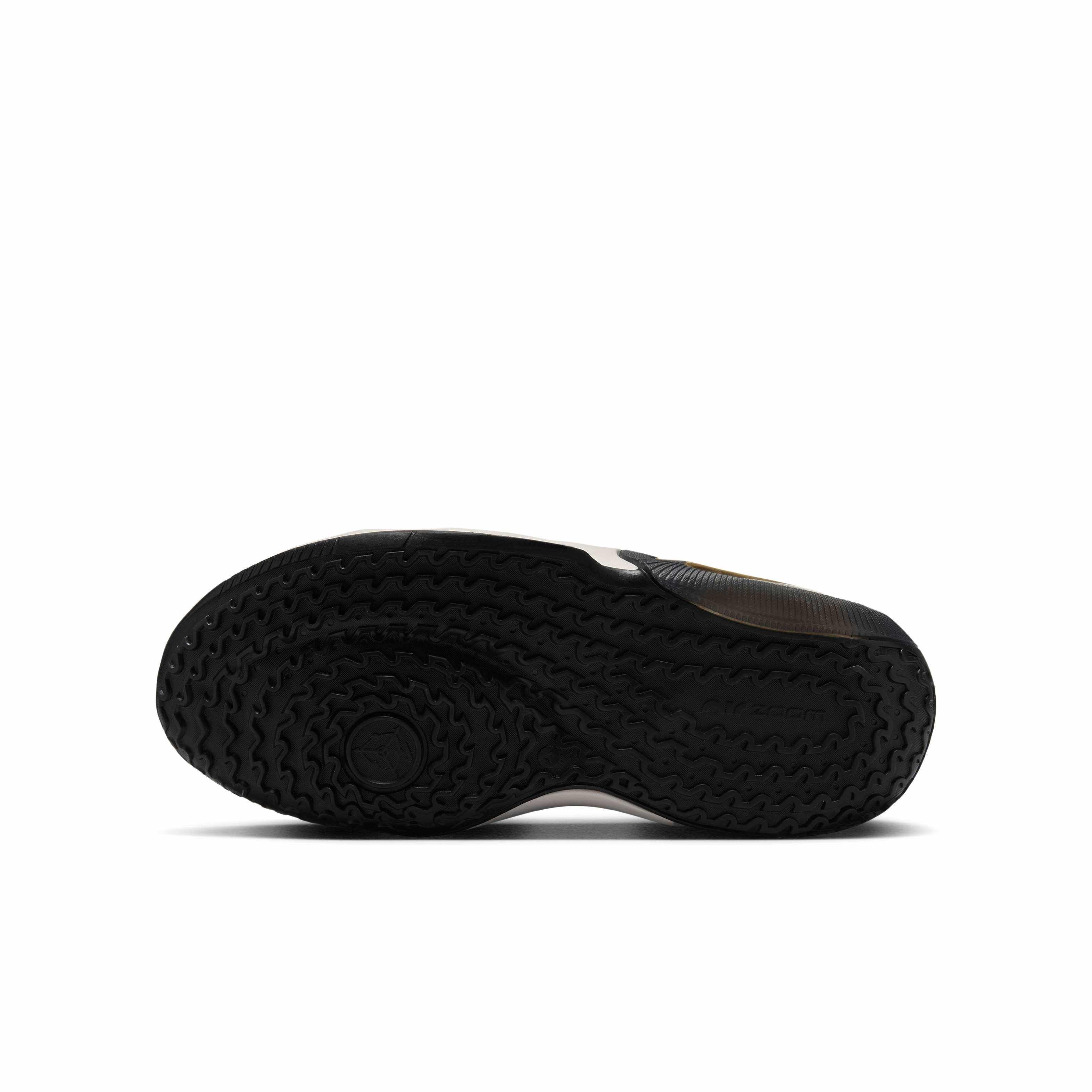 Nike Air Zoom Crossover 2 "Black/Pale Ivory/Metallic Gold" Grade School Boys' Basketball Shoe