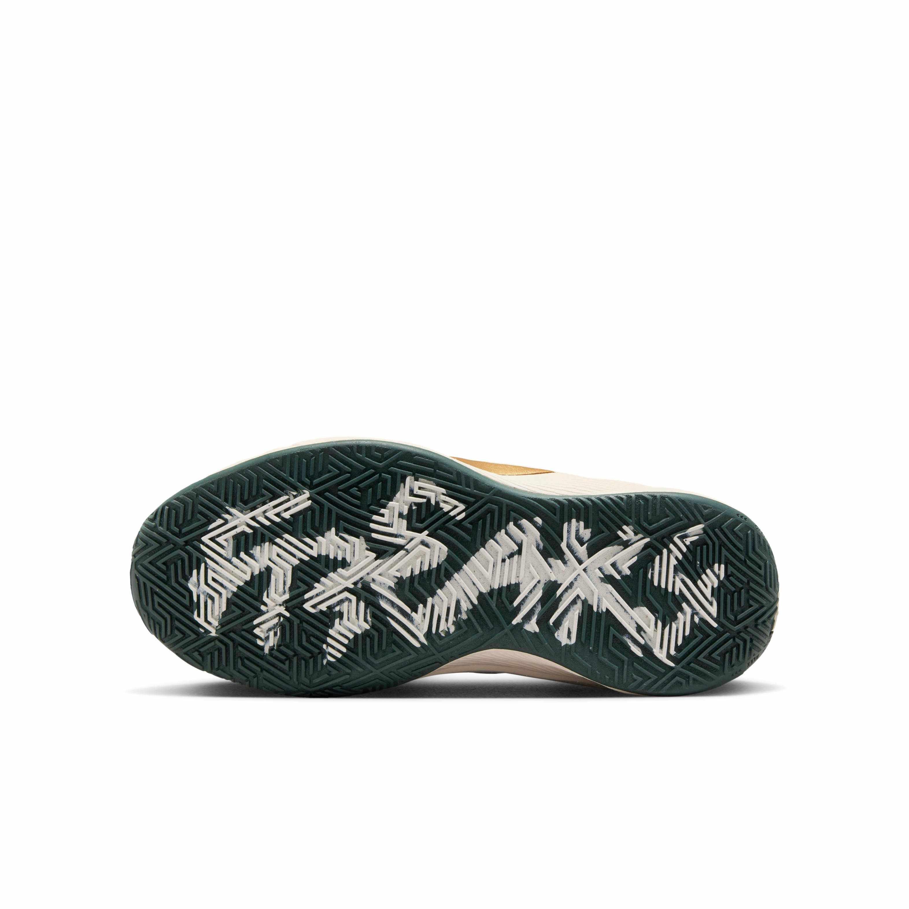 Nike Giannis Freak 6 Grade School Boys' "Vintage Green/Pale Ivory/Metallic Gold" Basketball Shoe