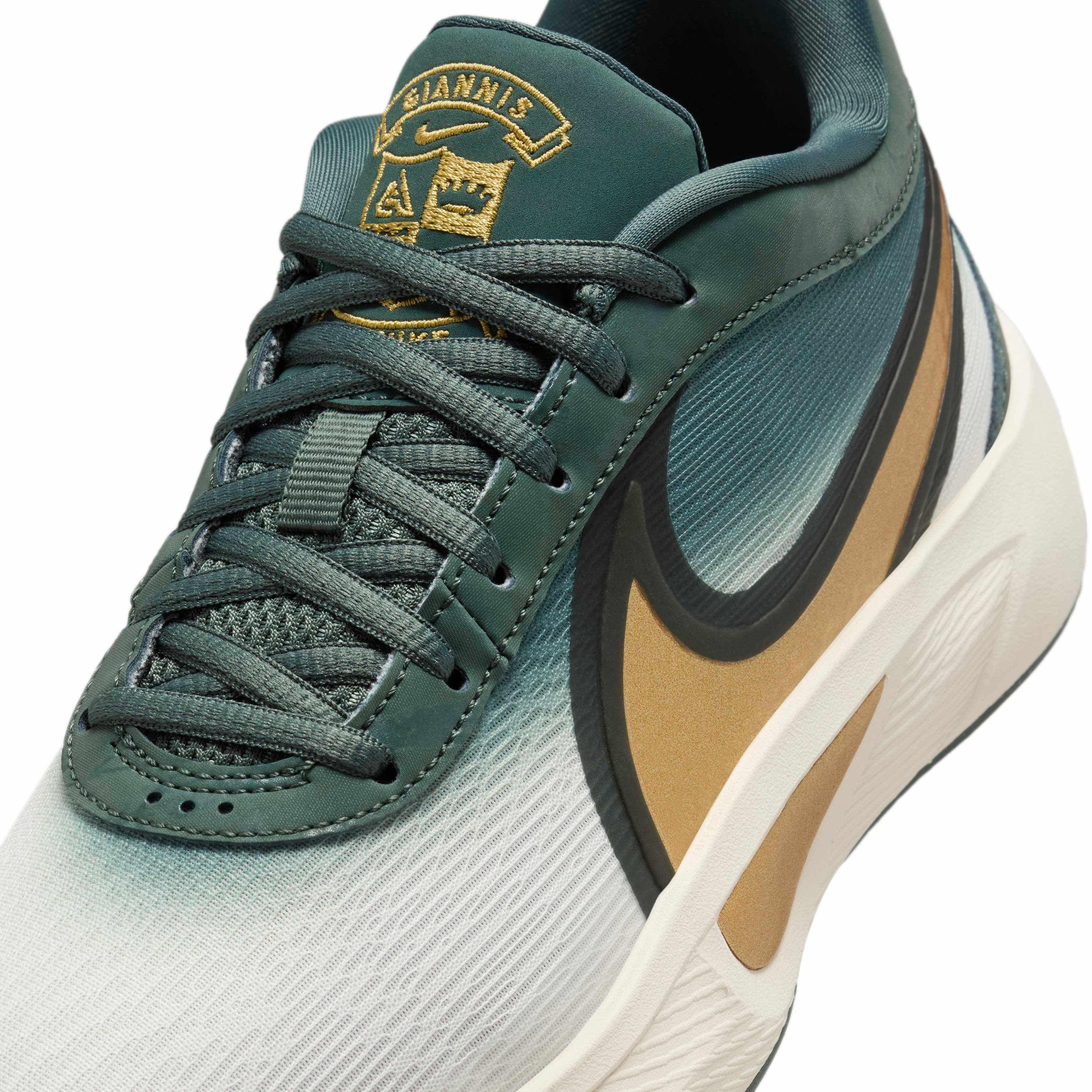 Nike Giannis Freak 6 Grade School Boys' "Vintage Green/Pale Ivory/Metallic Gold" Basketball Shoe
