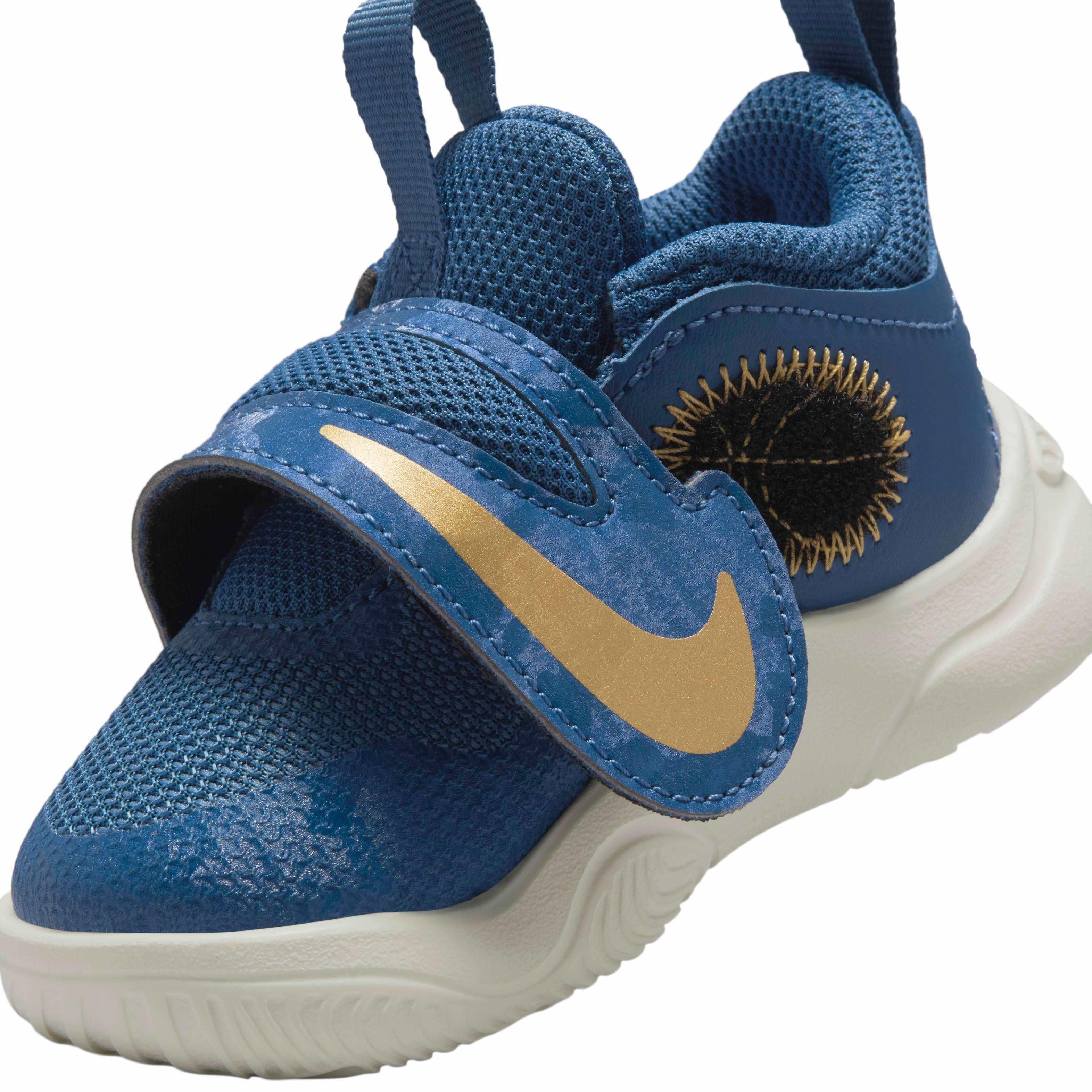 Nike Team Hustle D 11 "Mystic Navy/Pale Ivory/Metallic Gold/Black" Infant Boys' Basketball Shoe - NAVY/IVORY/GOLD/BLACK Thumbnail View 8