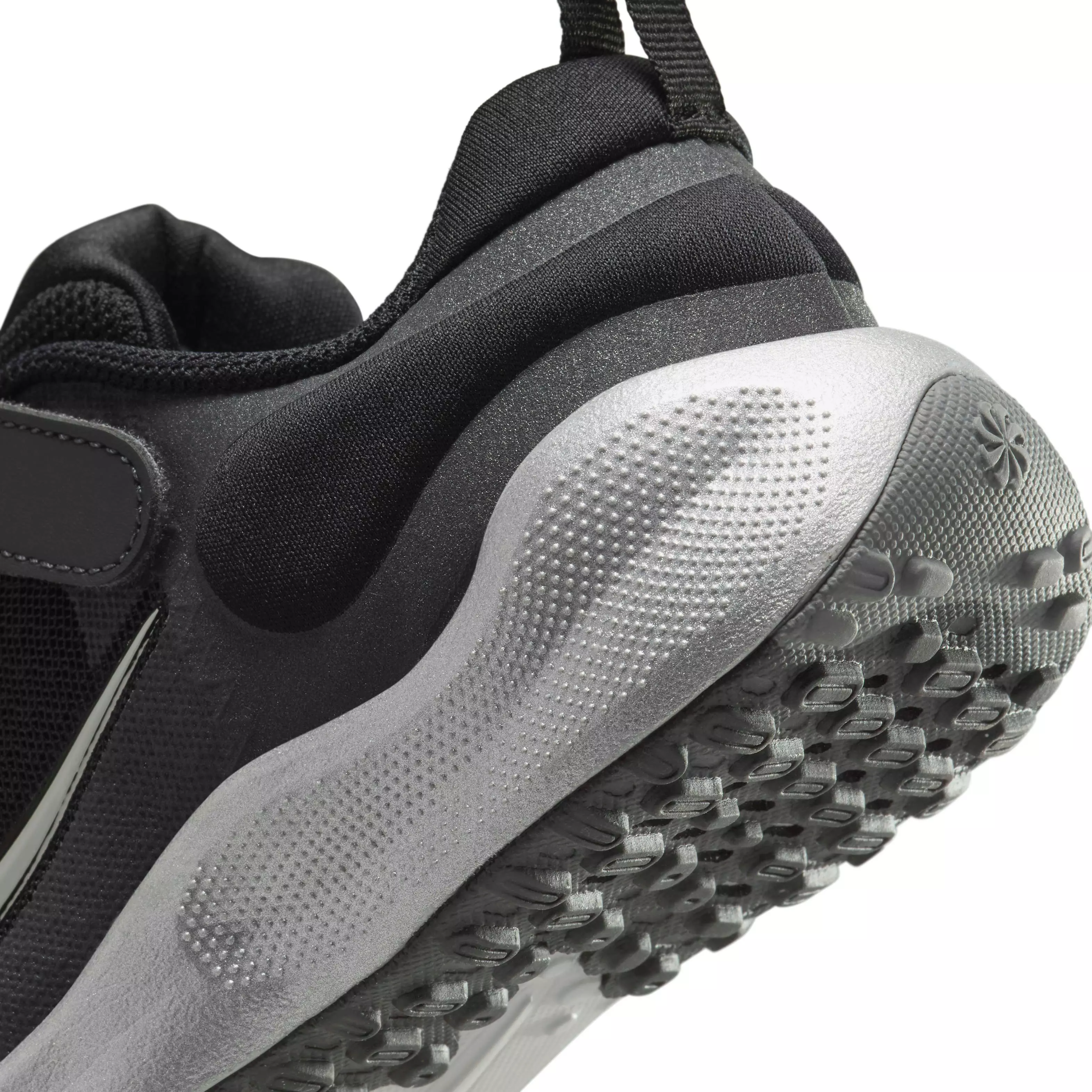 Nike Revolution 7 "Black/Anthracite/Smoke Grey/Metallic Silver" Preschool Boys' Running Shoe - BLACK/ANTHRACITE/GREY/SILVER