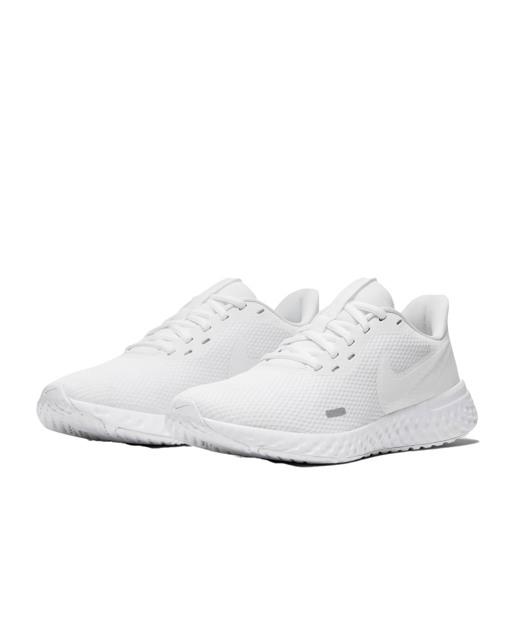 Nike revolution hot sale 5 white