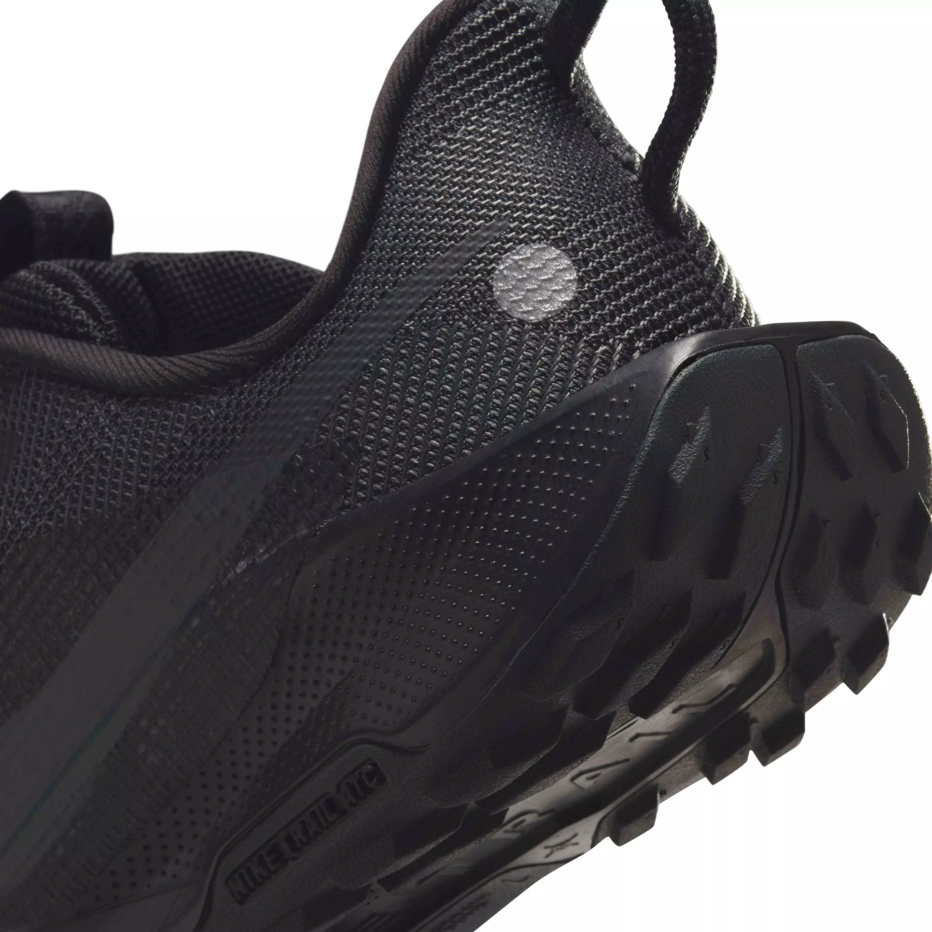 Nike Pegasus Trail 5 "Black/Wolf Grey/Anthracite" Grade School Boys' Trail Running Shoe - BLACK/GREY/ANTHRACITE