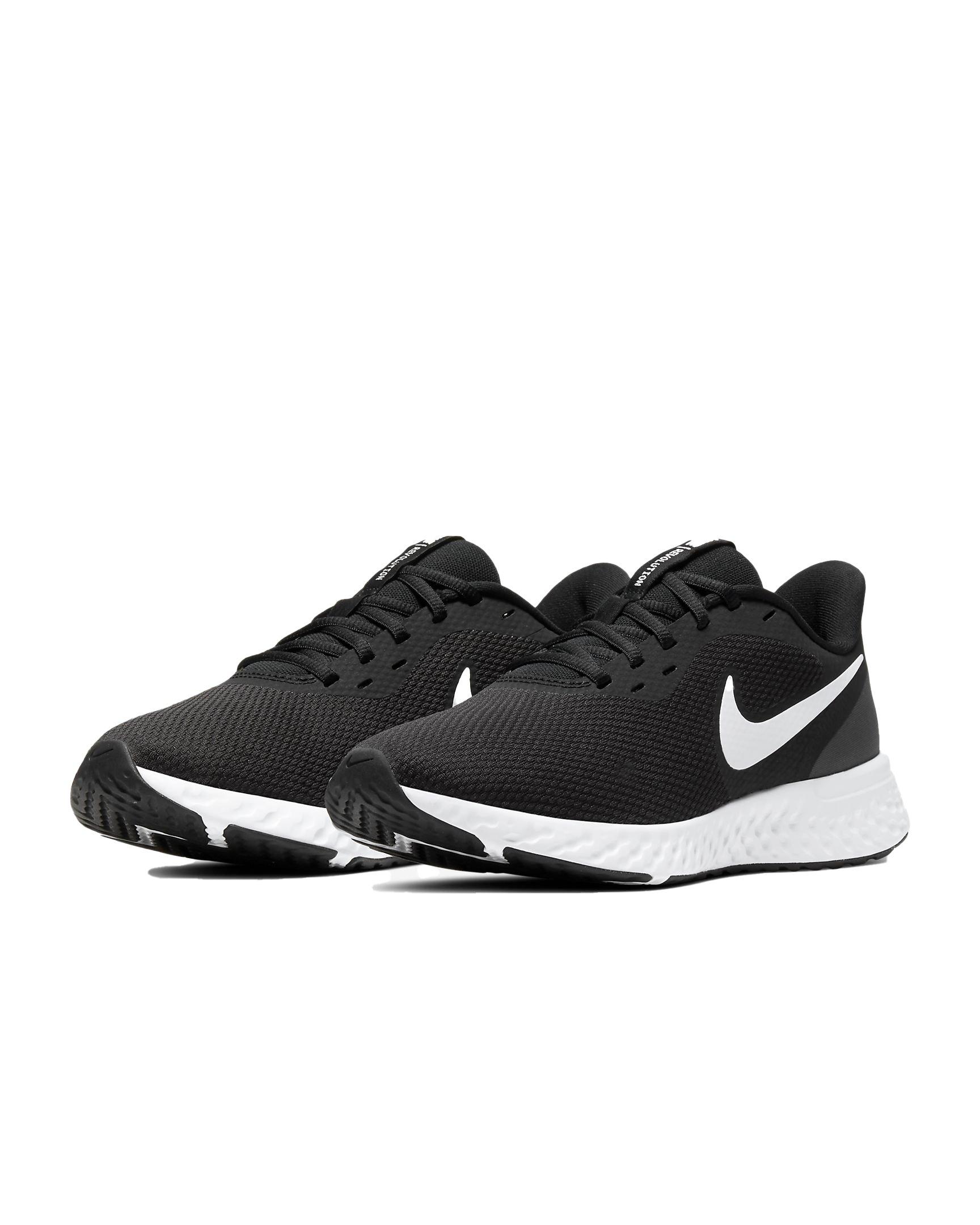 nike revolution 5 wide fit