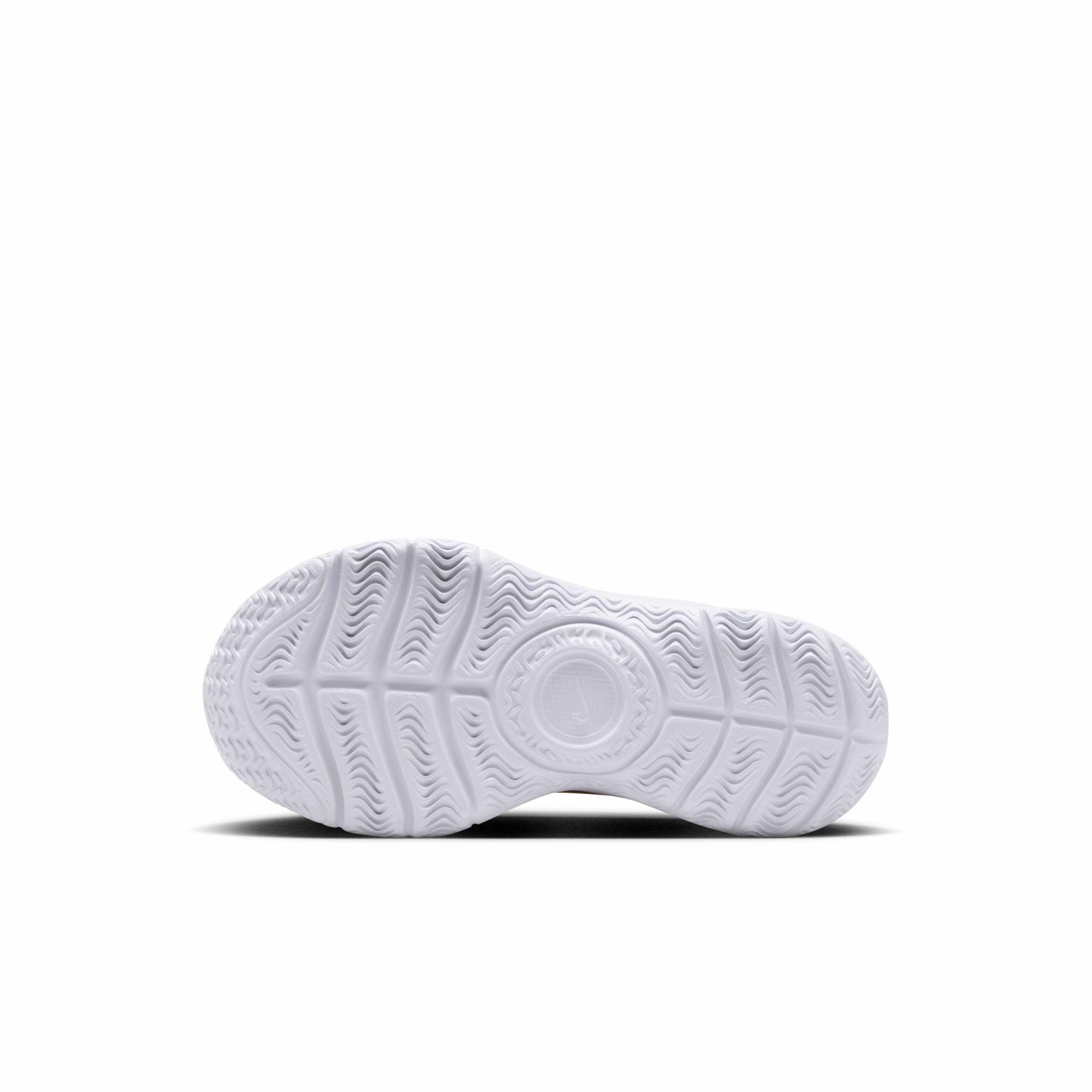 Nike Flex Runner 3 Preschool Boys' "Black/White/Metallic Gold" Running Shoe