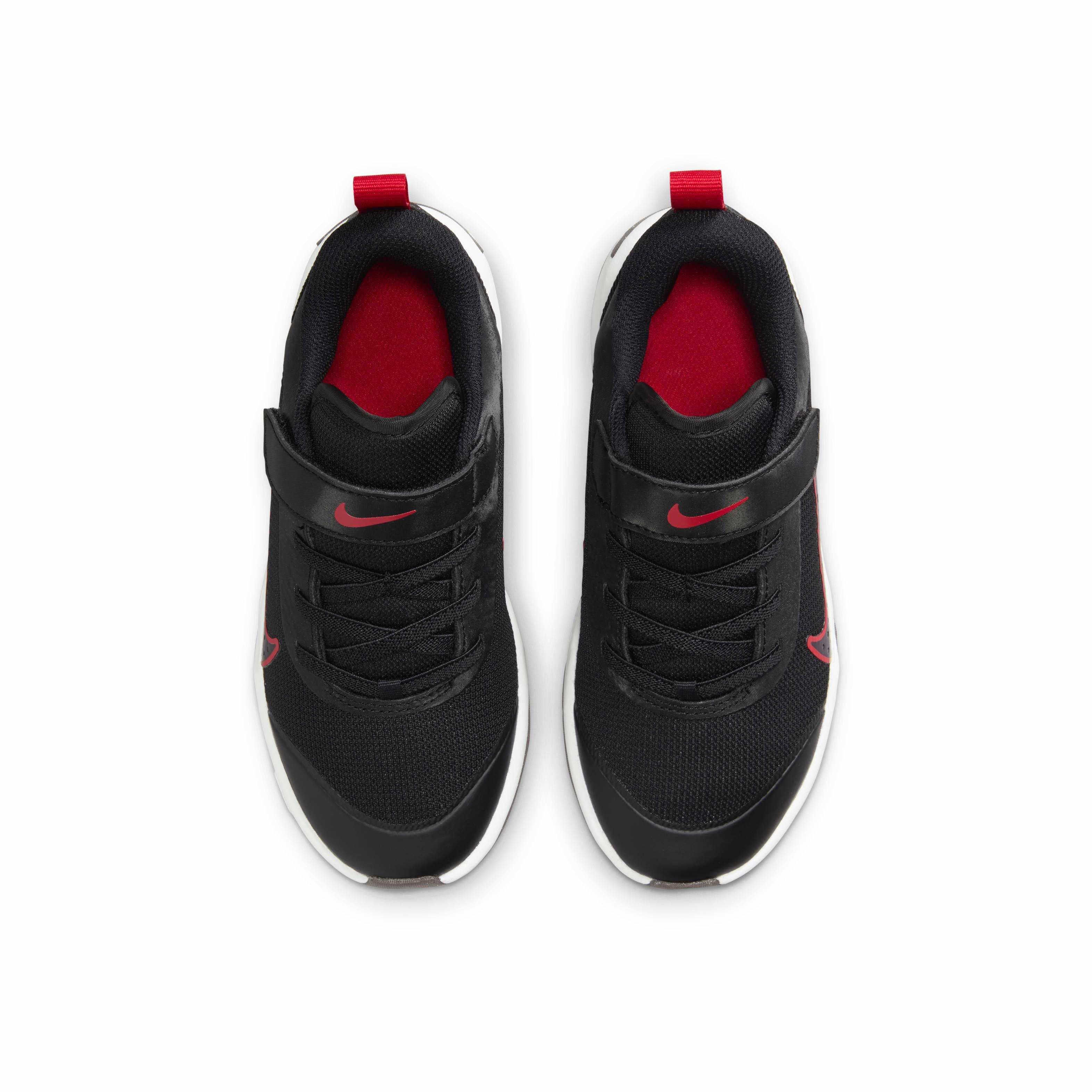 Nike Omni Multi-Court "Black/Gym Red/Cement Grey/Burgundy Ash" Preschool Boys' Shoe - BLACK/RED/GREY/BURGUNDY Thumbnail View 4