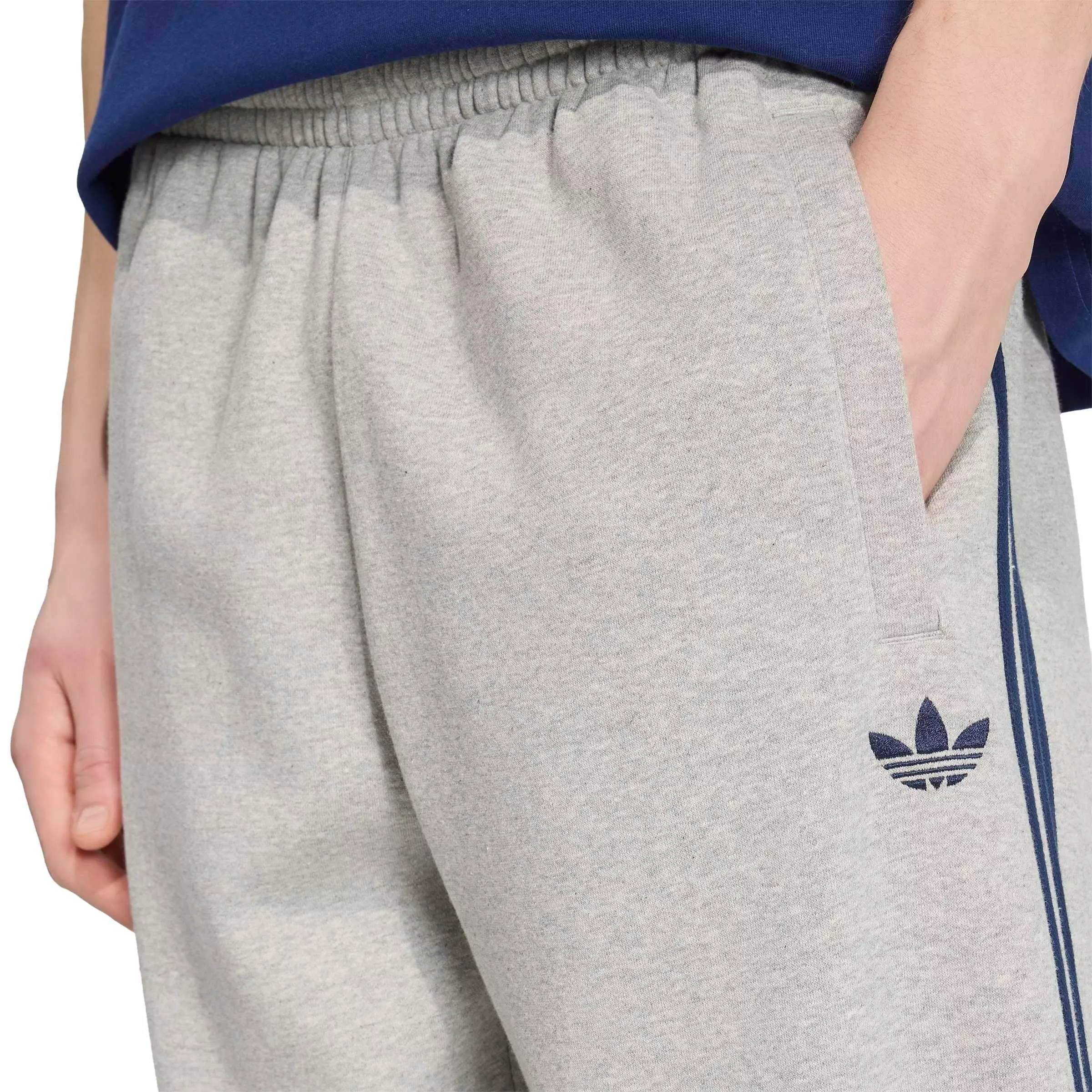 adidas Originals Men's adicolor 3-Stripes Cuffed Joggers - Grey - GREY