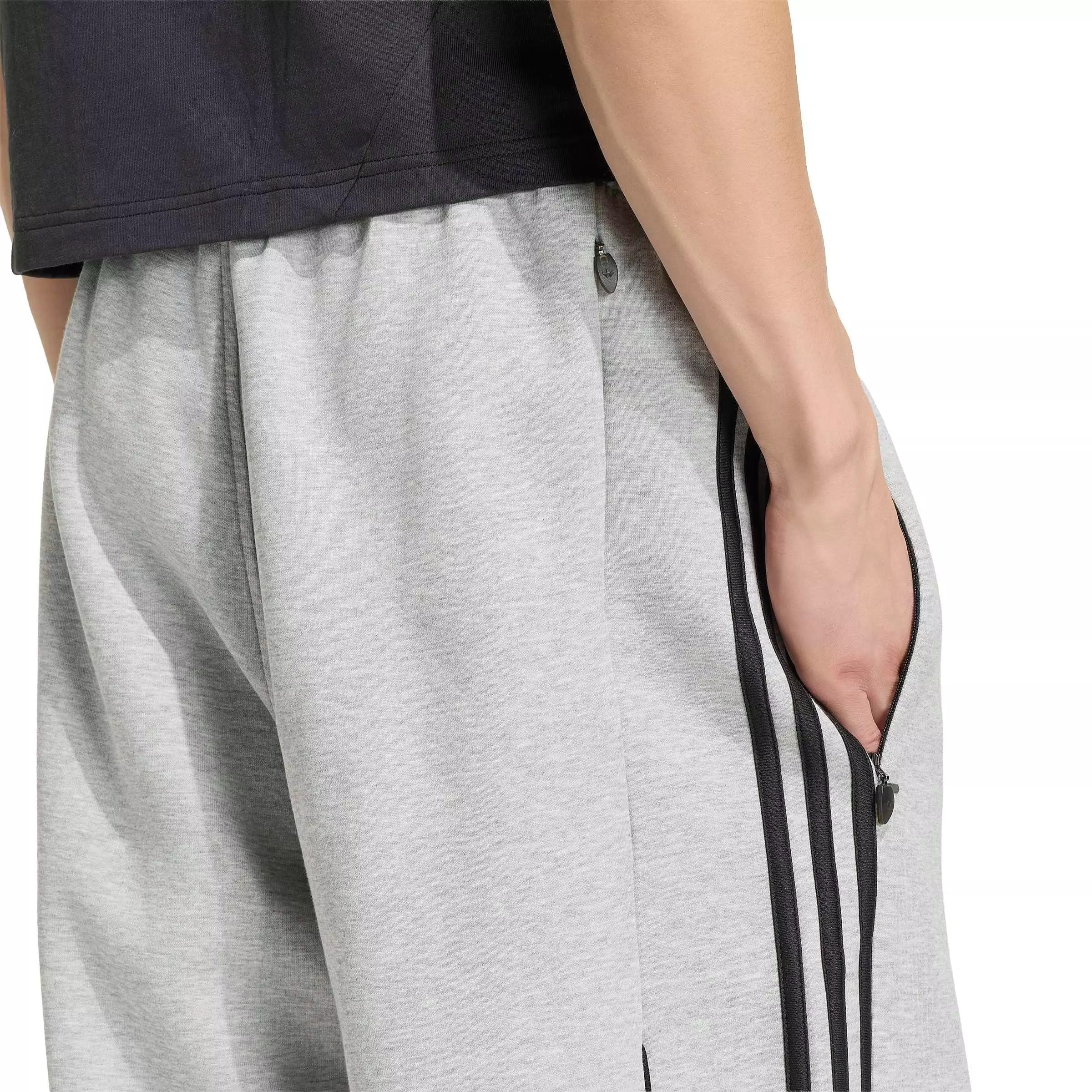 adidas Originals Men's Spacer Teamgeist 26 Cutline Open Hem Tracksuit Bottoms - Grey - GREY