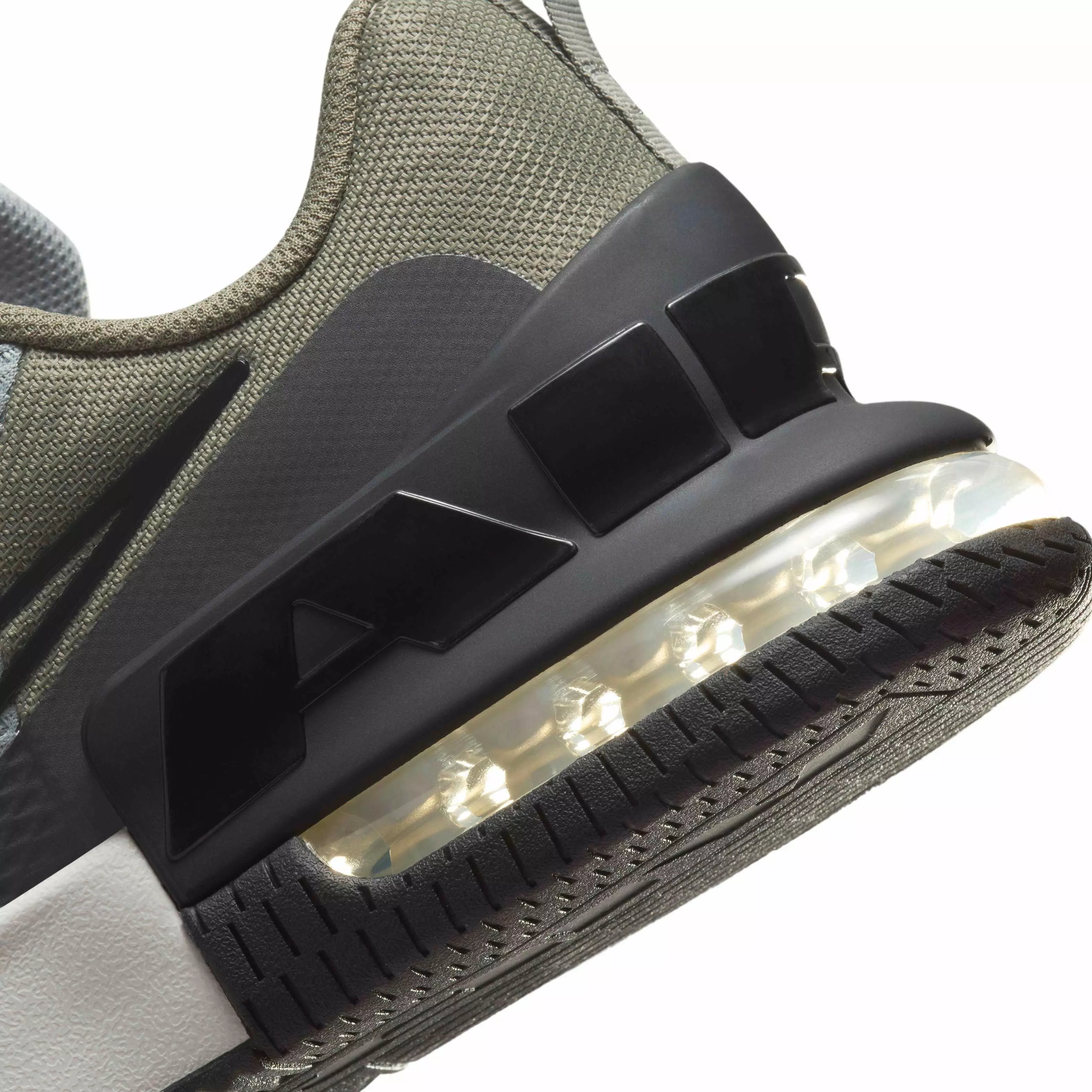 Nike Air Max Alpha Trainer 6 "Light Silver/Dark Stucco/Pure Platinum/Anthracite" Men's Training Shoe - LT SILVER/DK STUCCO/PLATINUM/ANTHRACITE