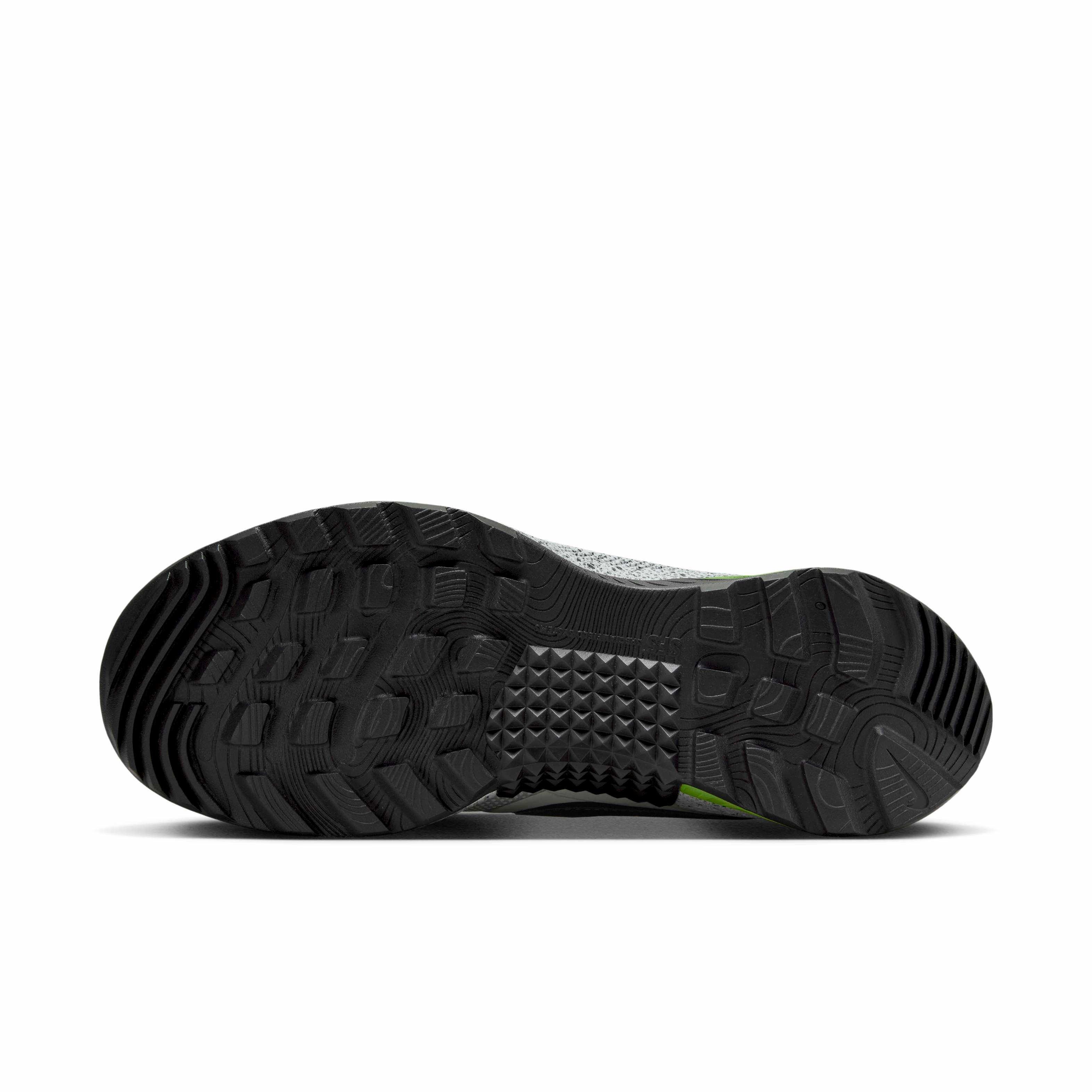 Nike React SFB Carbon Low Men's "Light Silver/Chlorophyll/Chlorophyll/Black" Boot