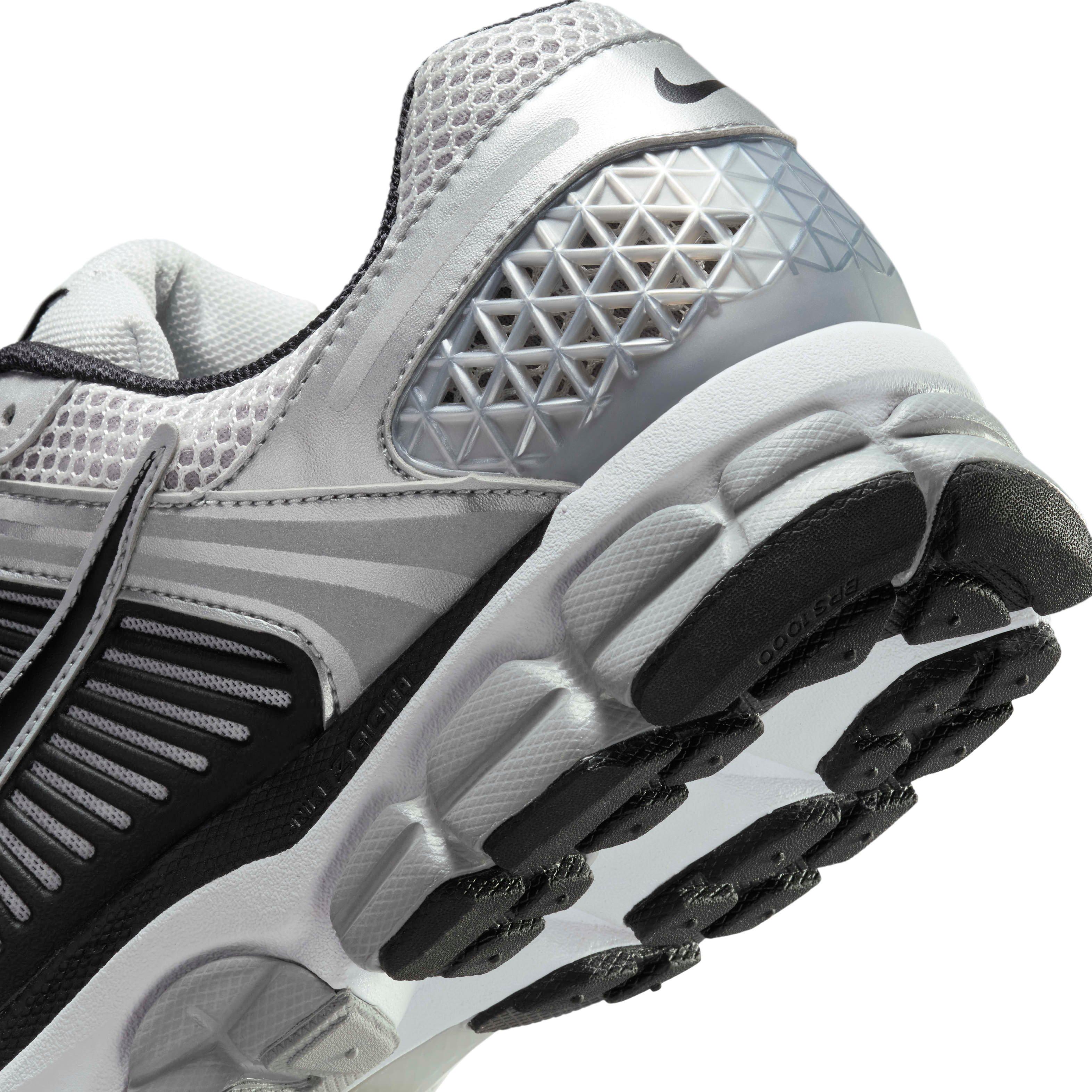 Nike Zoom Vomero 5 Men's "Metallic Silver/Pure Platinum/White/Black" Shoe