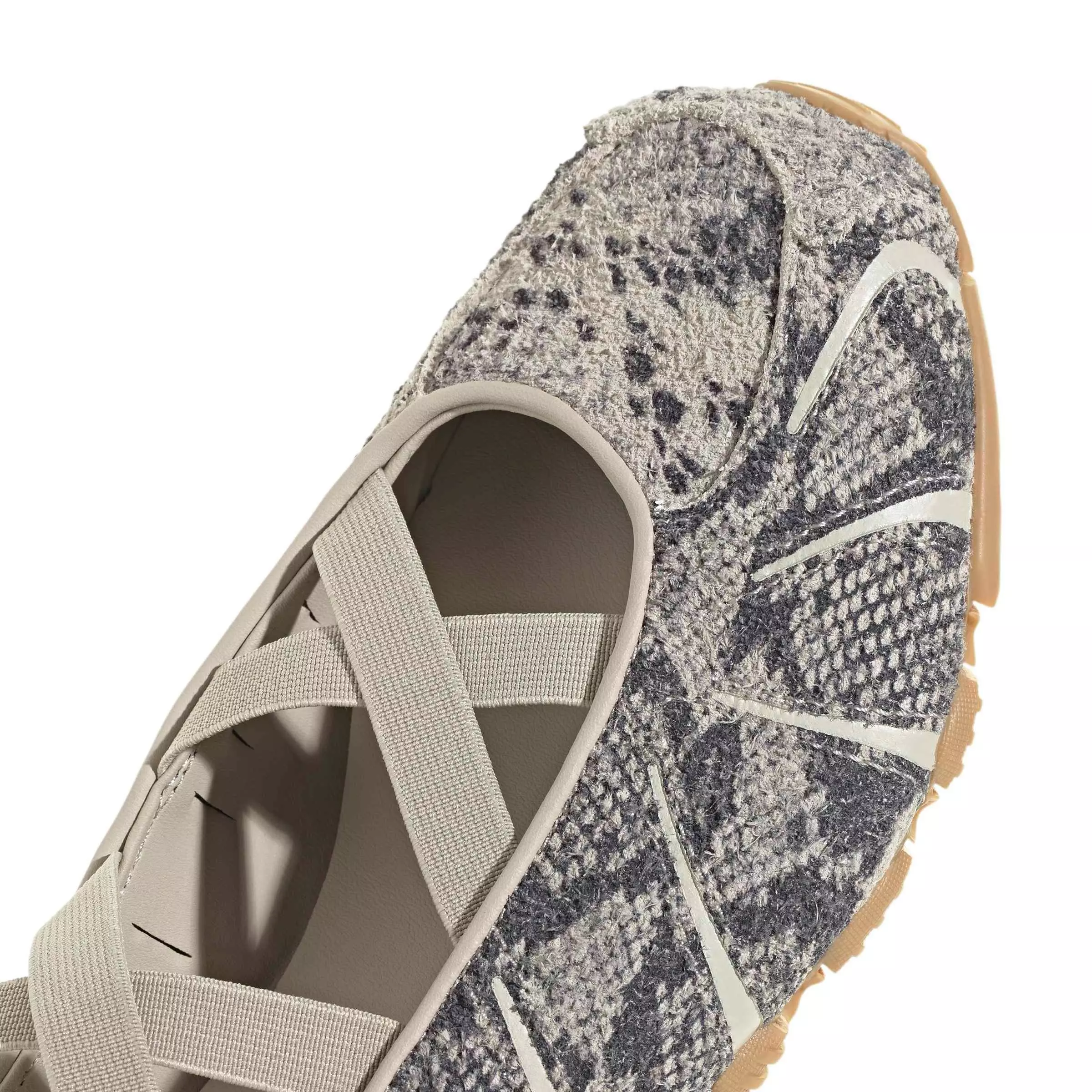 adidas Originals Ghost Sprint Ballet "Wonder Beige/Wonder Beige/Core Black" Women's Shoe - BEIGE/BEIGE/BLACK