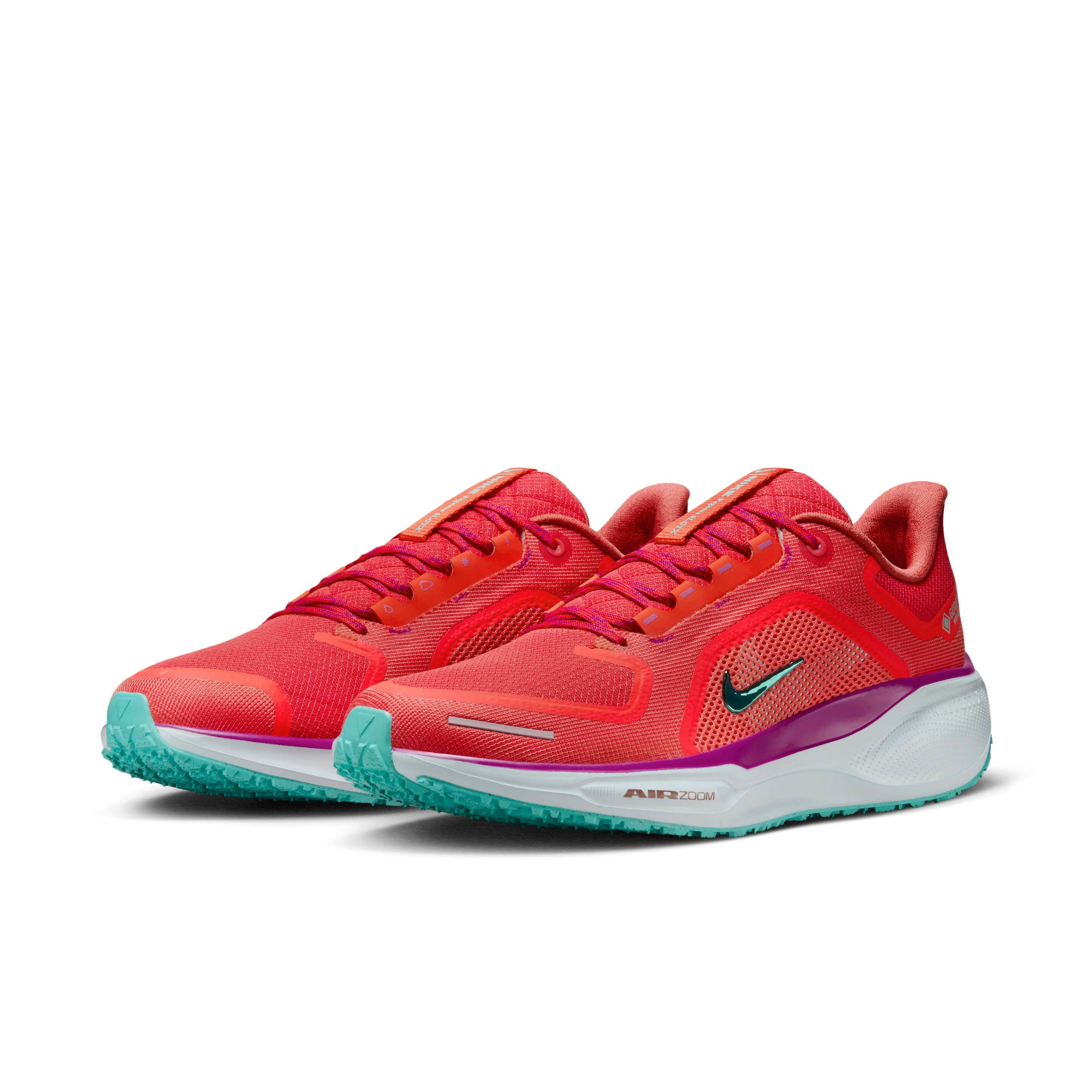 Nike Pegasus 41 GORE-TEX "Picante Red/Bright Crimson/Vivid Grape/Green Frost" Men's Running Shoe - RED/CRIMSON/GRAPE/GREEN Thumbnail View 3