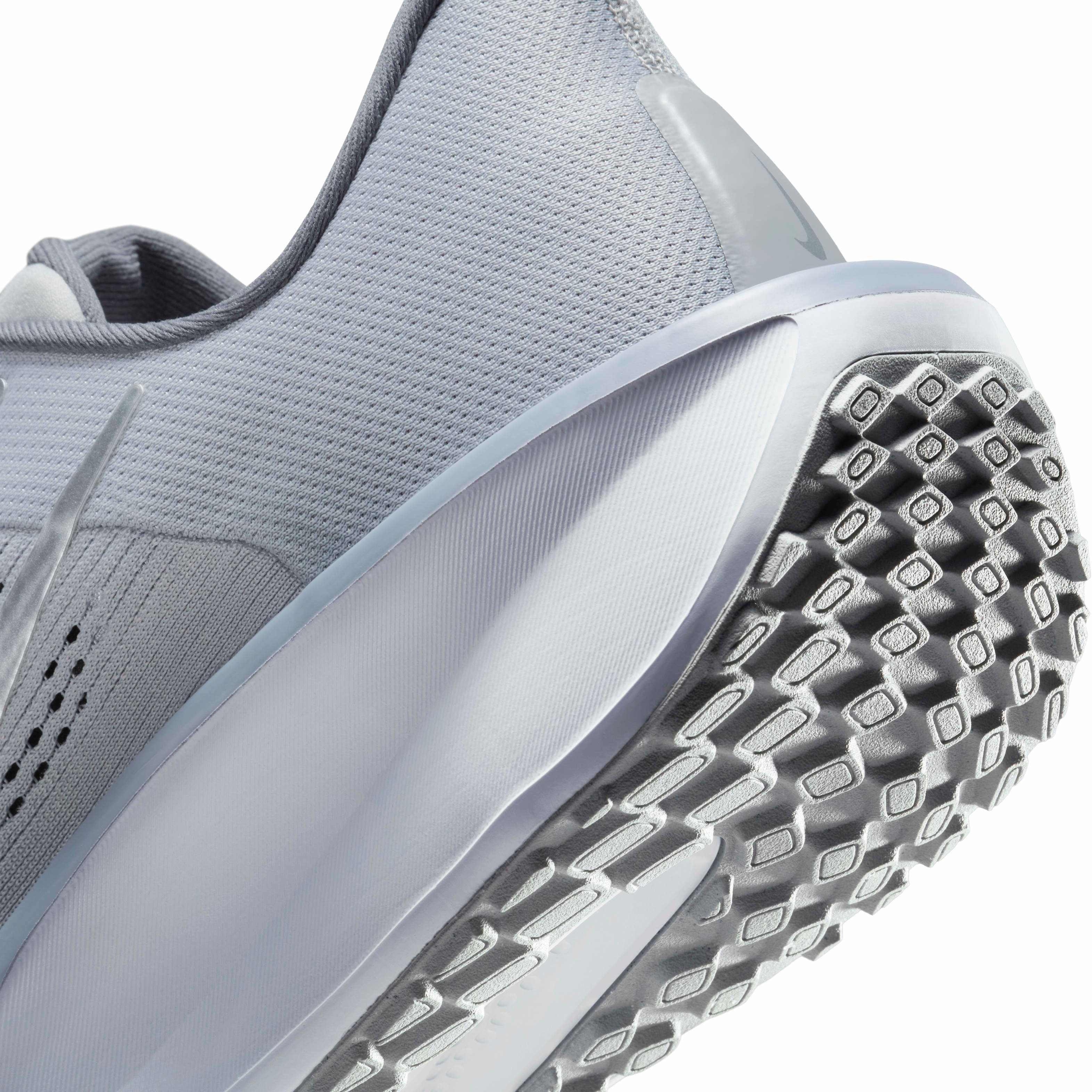 Nike Quest 6 "Light Smoke Grey/Ashen Slate/Hyper Royal/Iron Grey" Men's Running Shoe - LT GREY/SLATE/ROYAL/GREY Thumbnail View 8