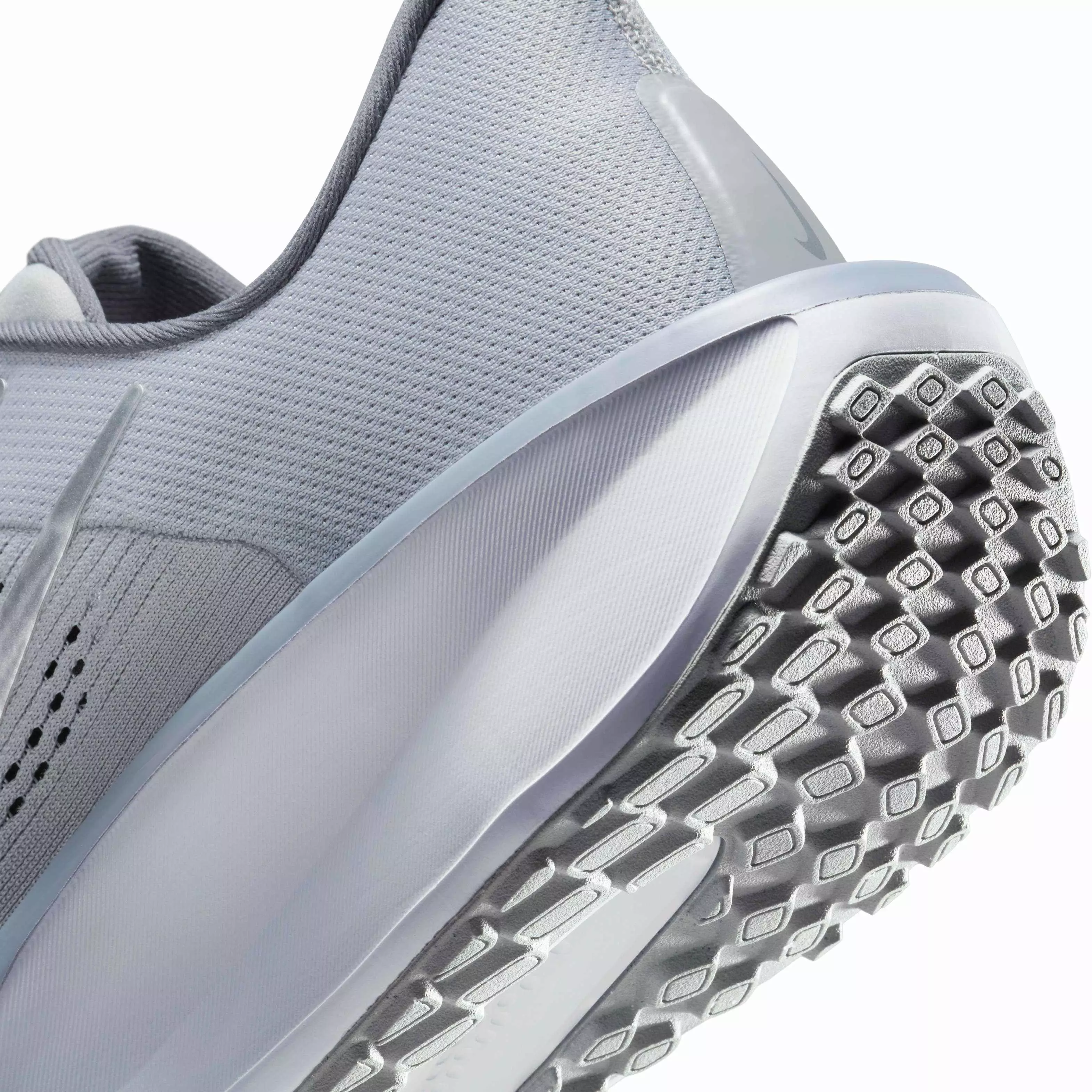 Nike Quest 6 "Light Smoke Grey/Ashen Slate/Hyper Royal/Iron Grey" Men's Running Shoe - LT GREY/SLATE/ROYAL/GREY