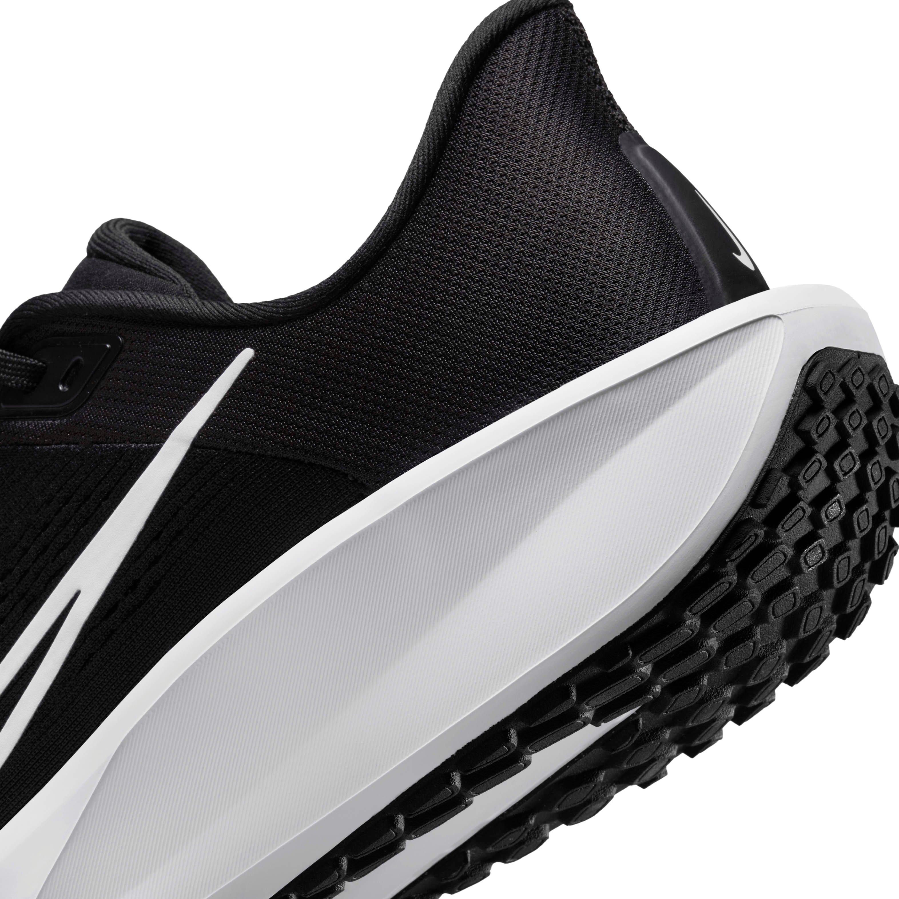 Nike Quest 6 "Black/Iron Grey/White" Men's Running Shoe - BLACK/GREY/WHITE Thumbnail View 8