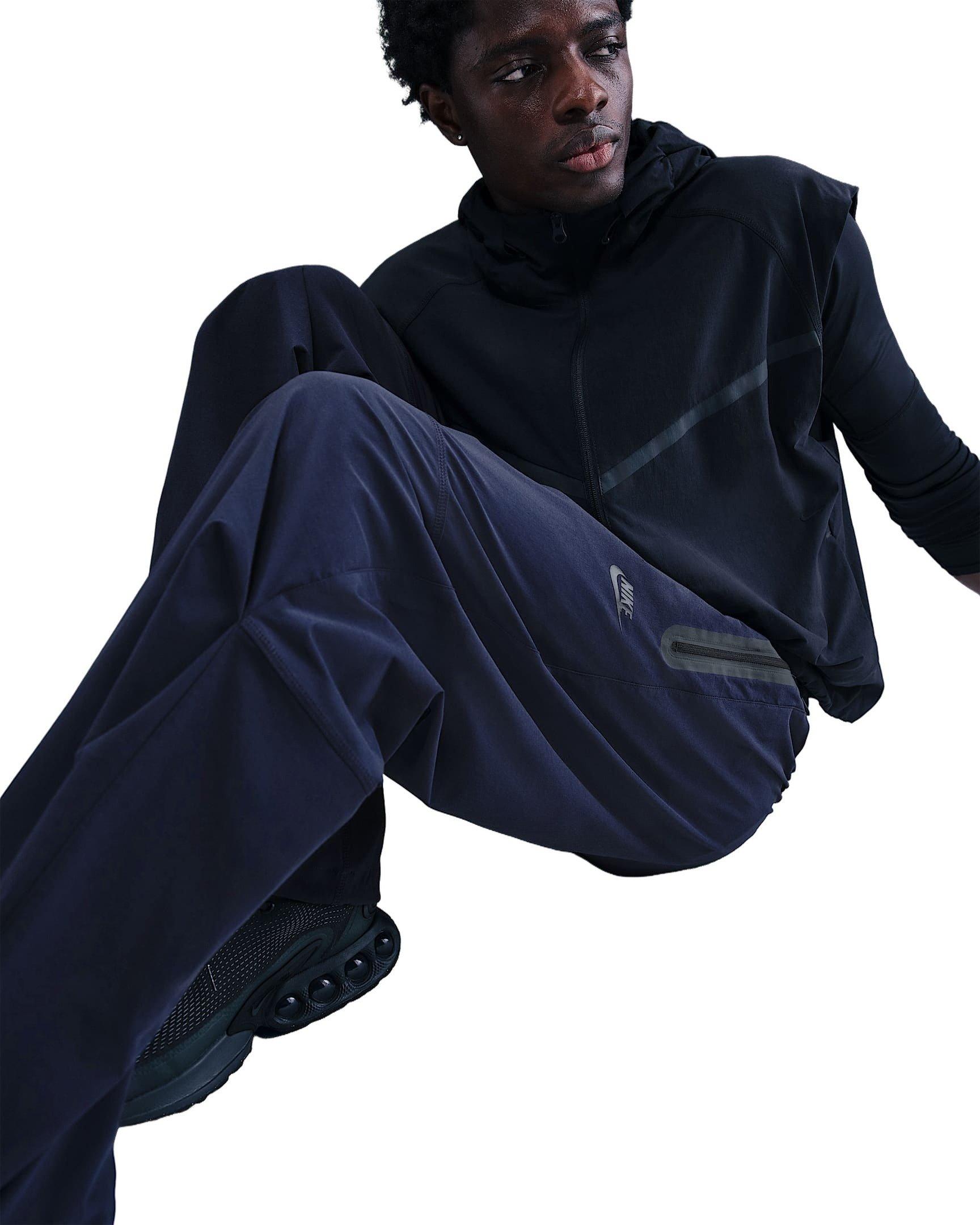 Nike Men's Tech Woven Oversized Pants - Obsidian - OBSIDIAN Thumbnail View 3