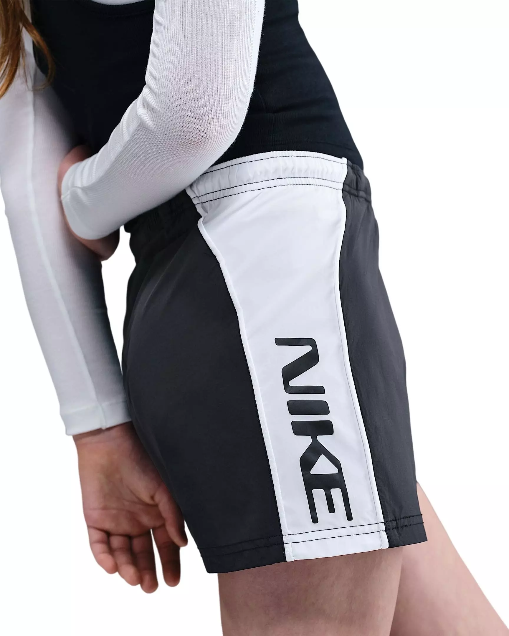 Nike Big Girls' Sportswear Woven Shorts - Black - BLACK