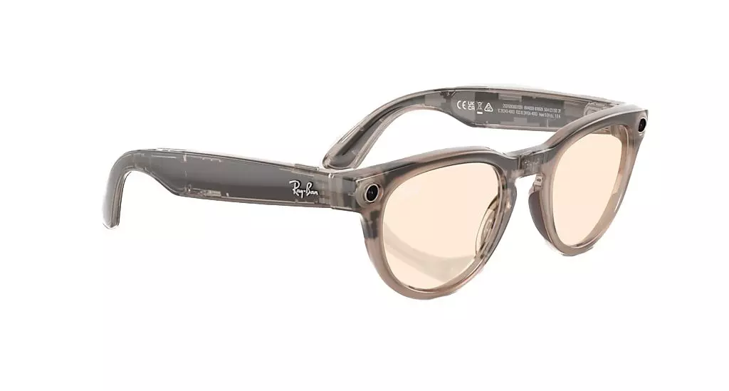 Ray-Ban Meta Headliner Clear/Saffron Yellow Transitions Sunglasses - Shiny Warm Stone - GREY/YELLOW