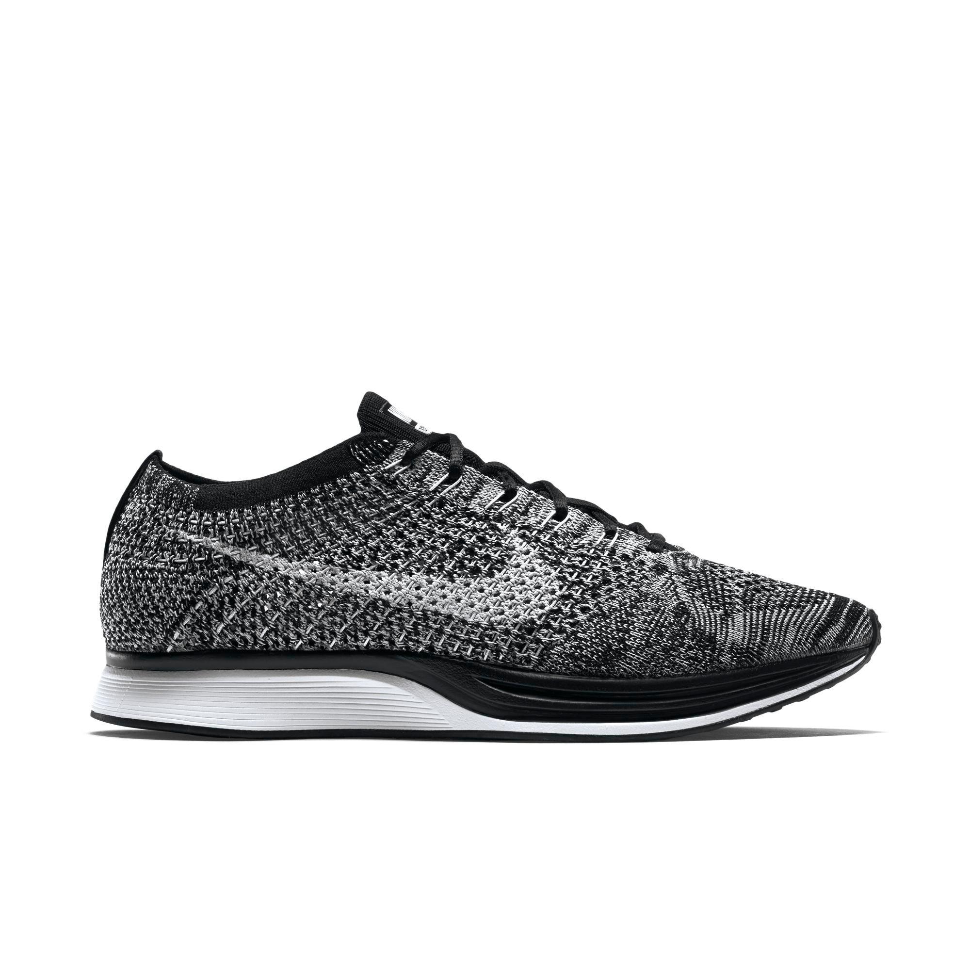 nike men's flyknit racer running shoes