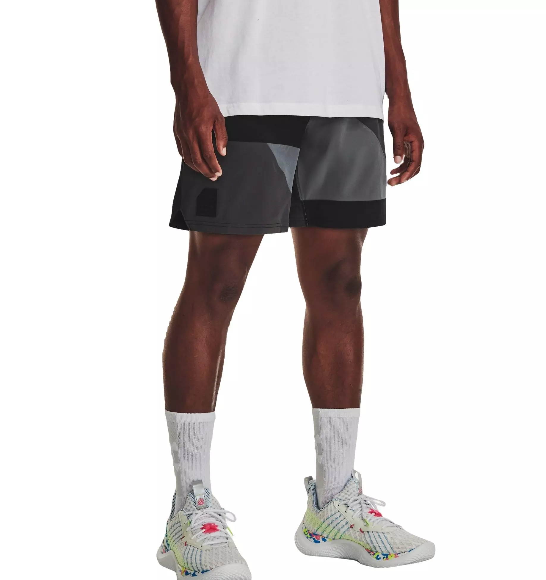 Under Armour Men's Curry Woven 7" Shorts - Black/Grey - BLACK/GREY