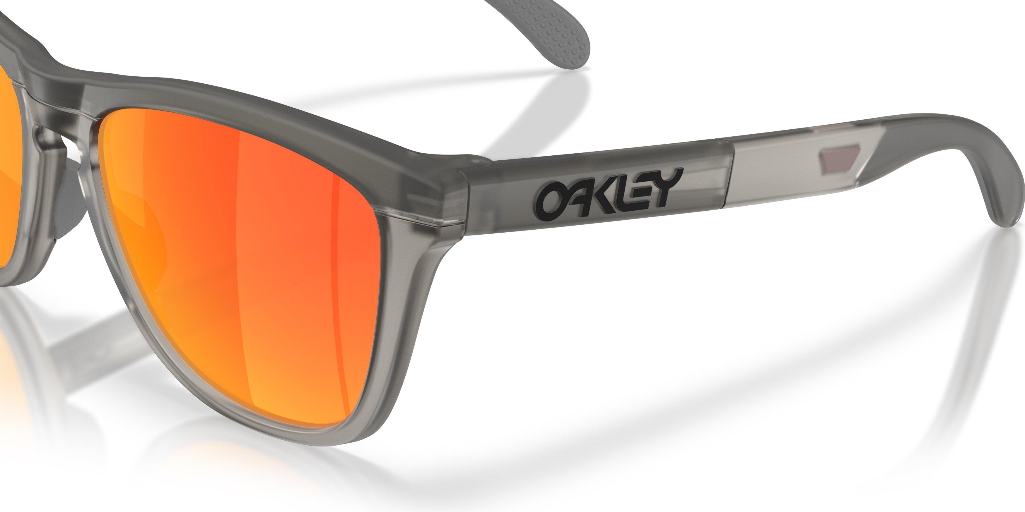 Oakley Frogskins Range XL Prim Ruby Sunglasses &ndash; Matte Grey Smoke/Grey Ink - GREY/RED Thumbnail View 4